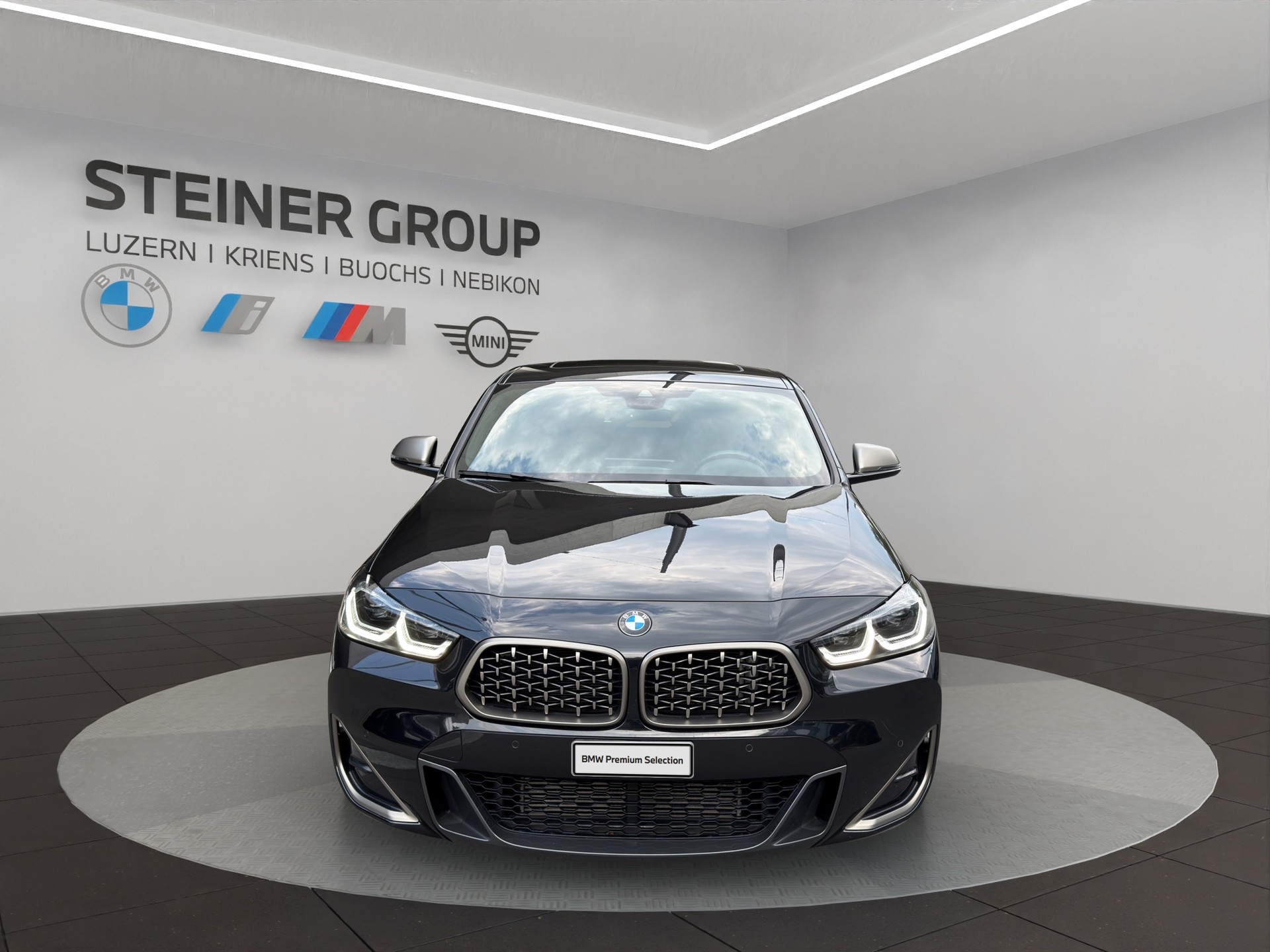 BMW X2 M35i Steptronic-showroom-element-1
