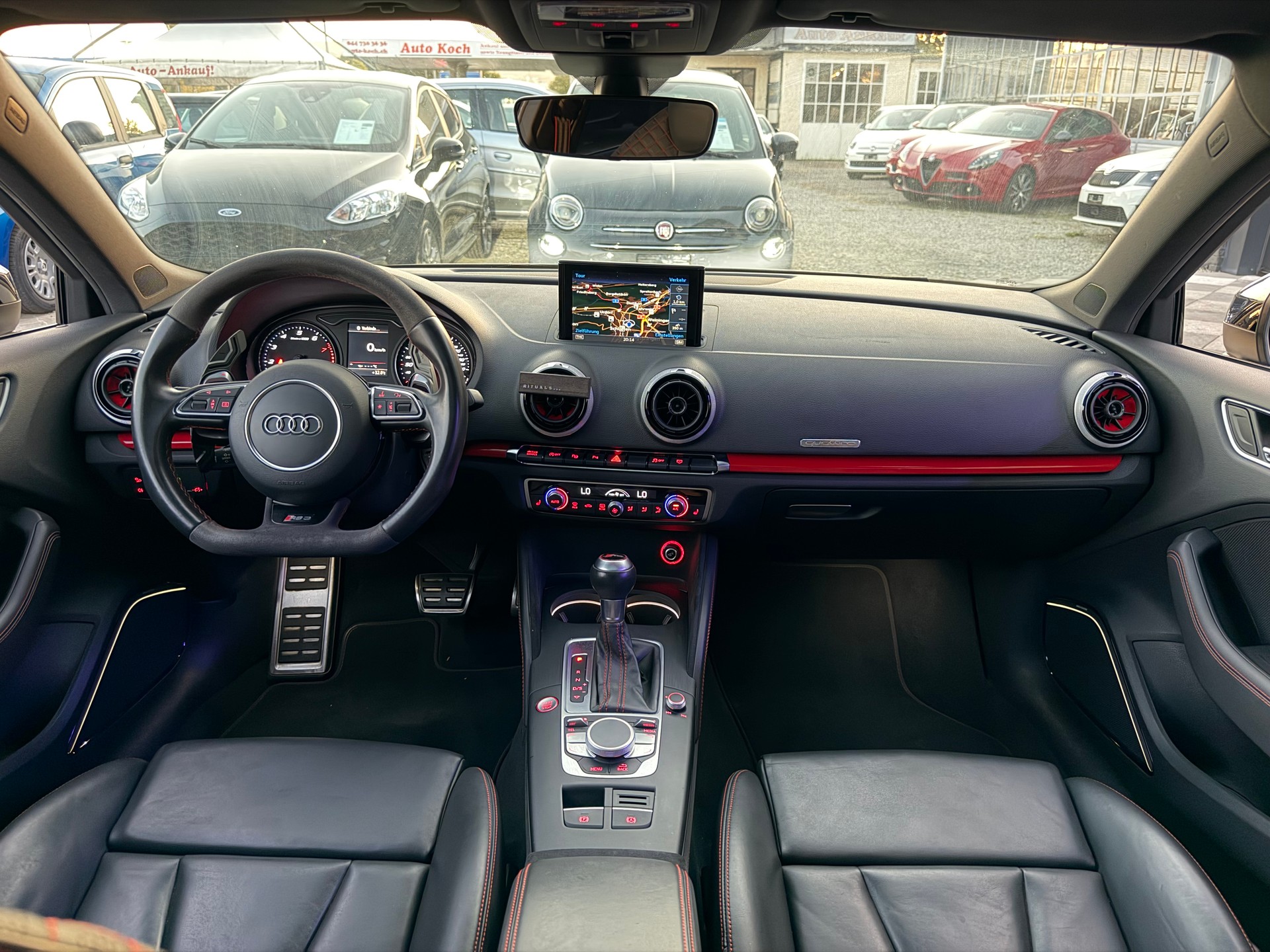 AUDI RS3 2.5 TSI quattro S-tronic-image-17