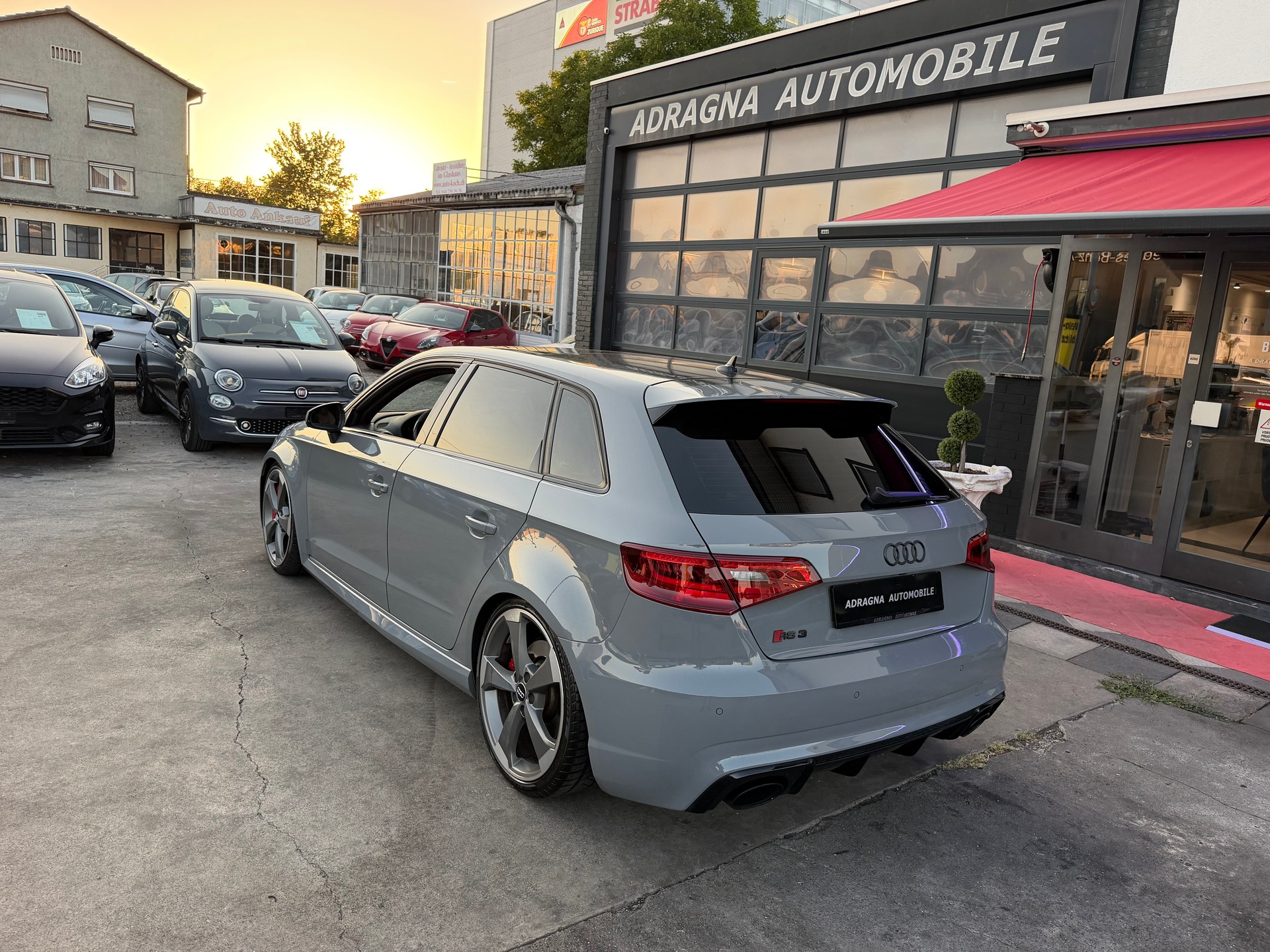 AUDI RS3 2.5 TSI quattro S-tronic-image-7