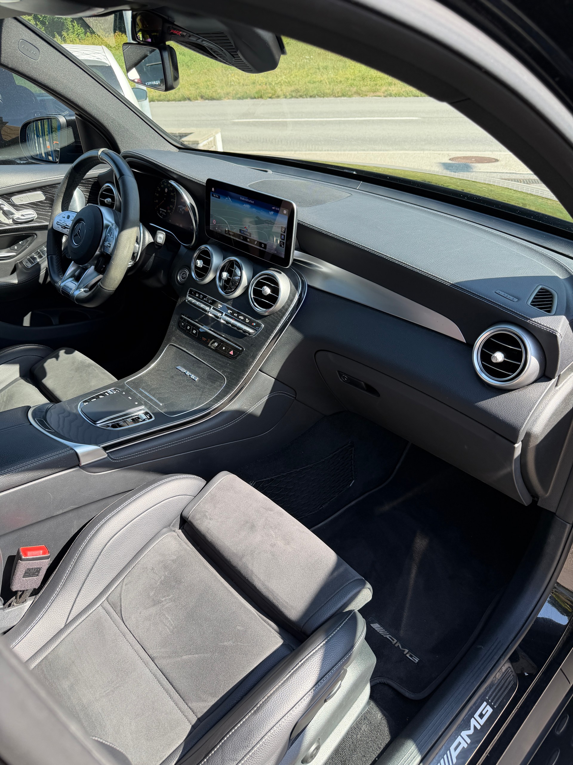 MERCEDES-BENZ GLC Coupé 63 S AMG 4Matic 9G-Tronic-image-10