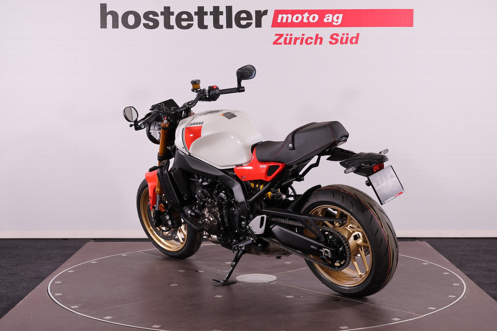 YAMAHA XSR 900-image-4