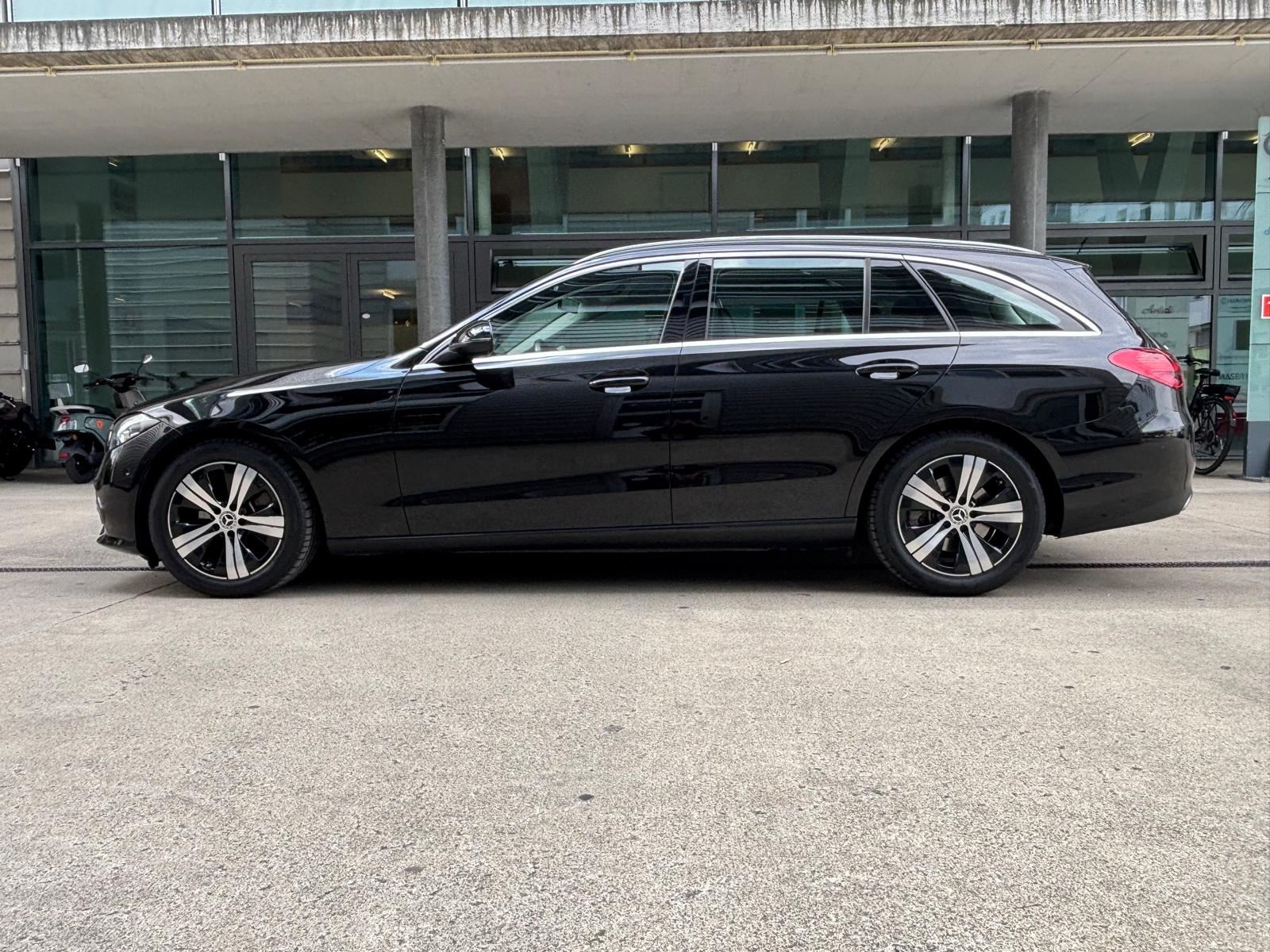 MERCEDES-BENZ C 220 d T 4Matic Avantgarde-showroom-element-1