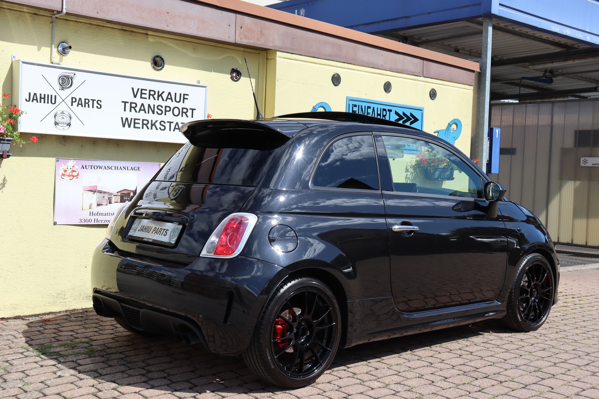 FIAT 500 1.4 16V Turbo Abarth 695 SS-showroom-element-3