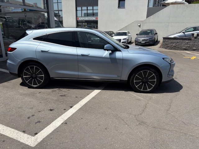 SERES 5 EV-showroom-element-2