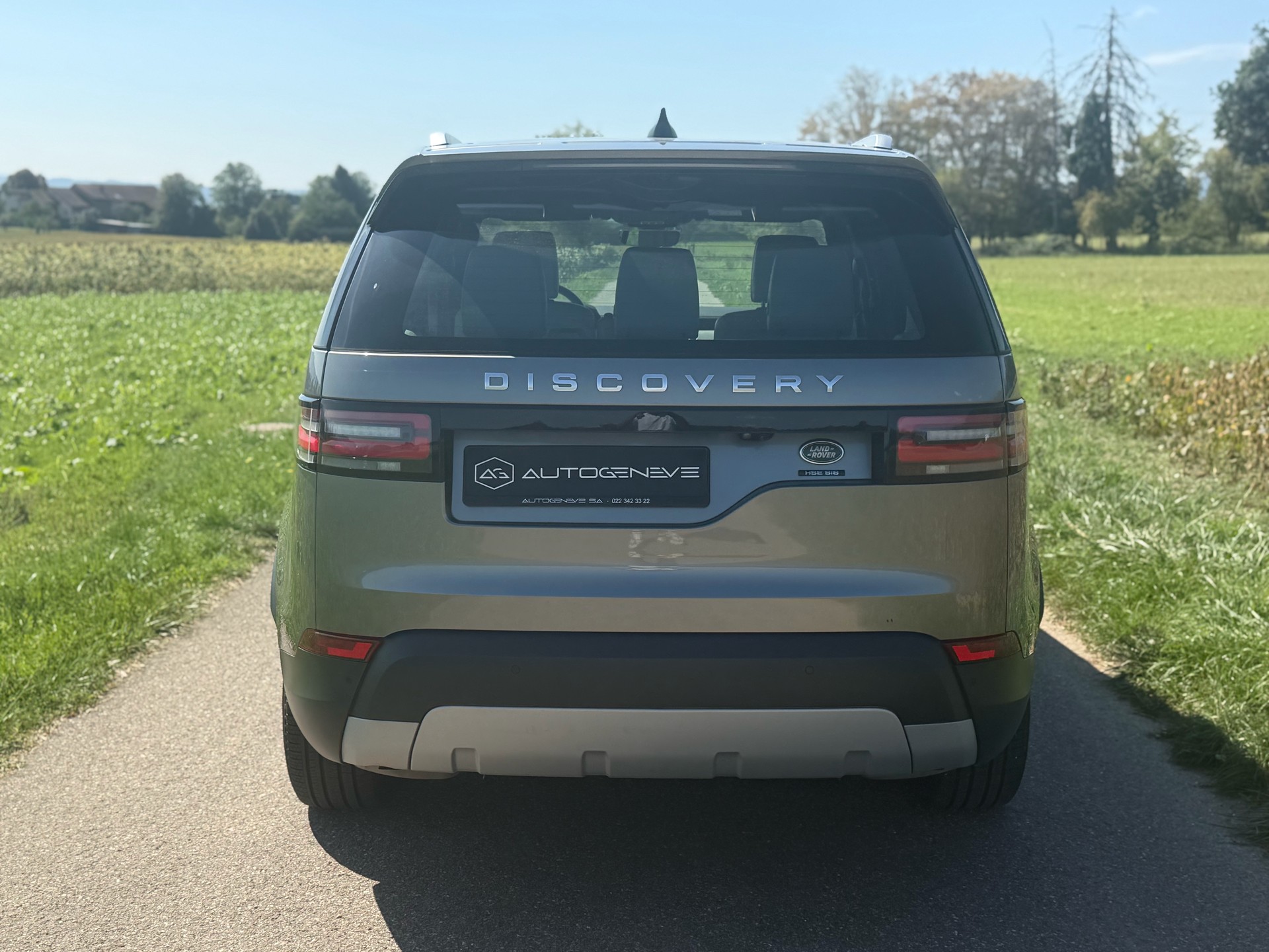 LAND ROVER Discovery 3.0 Si6 HSE Luxury Automatic-image-10