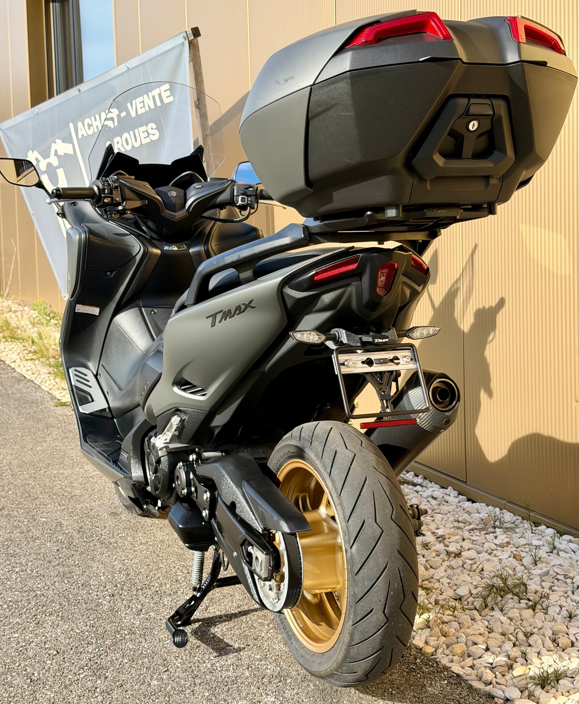 YAMAHA T-MAX Tech-Max XP 560-image-12