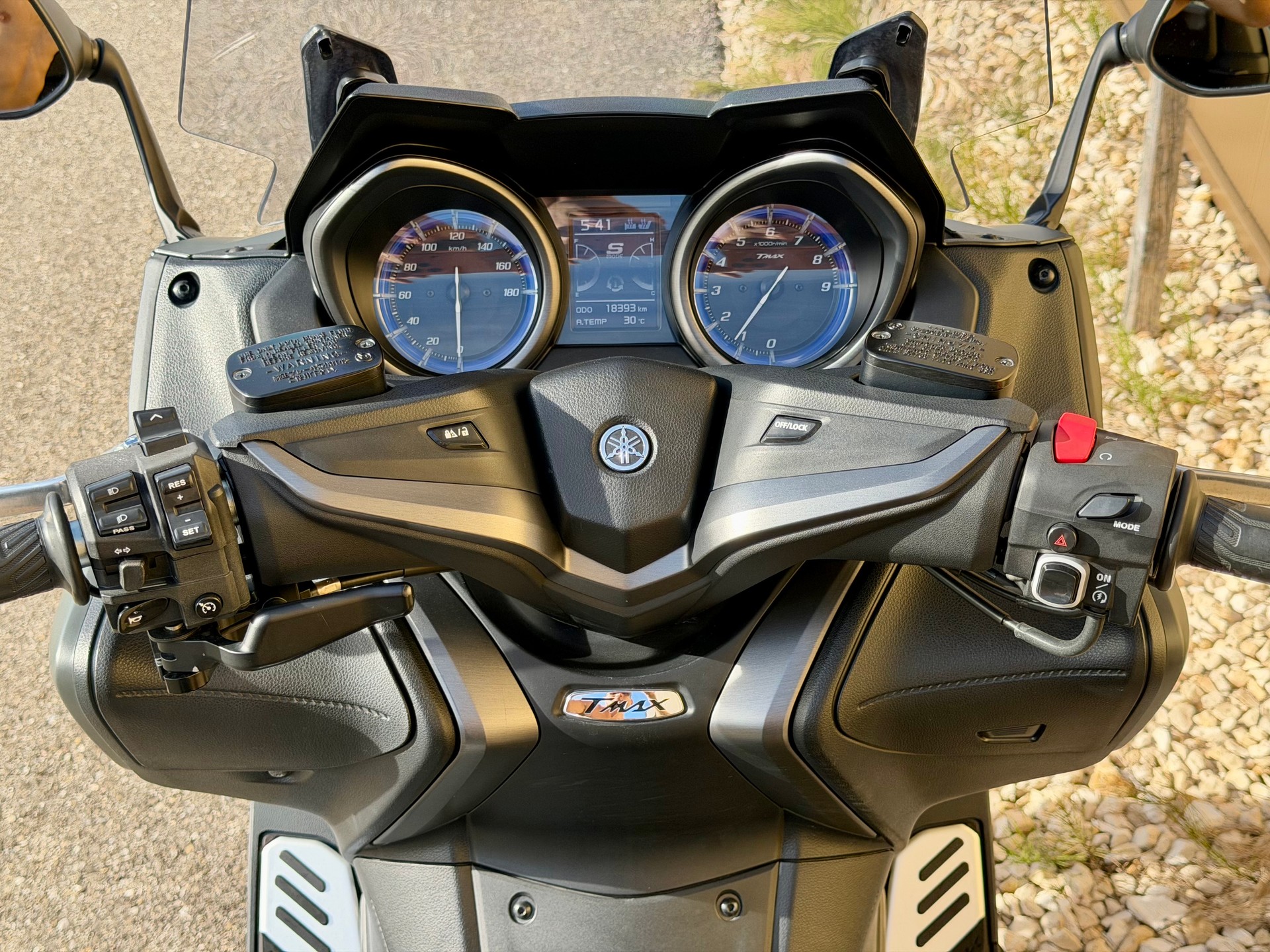 YAMAHA T-MAX Tech-Max XP 560-image-15