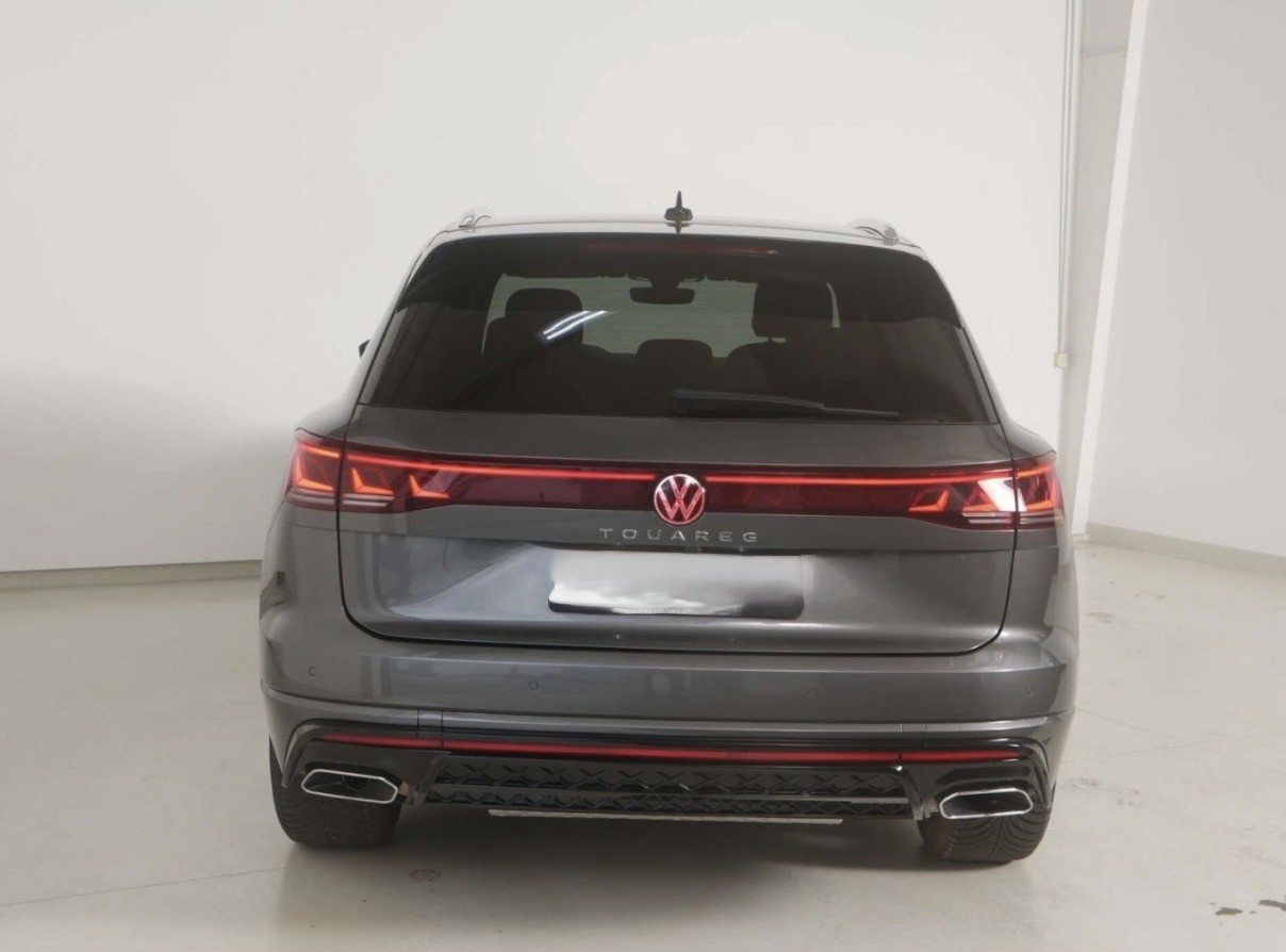 VW Touareg 3.0 TDI R-Line Tiptronic-showroom-element-3