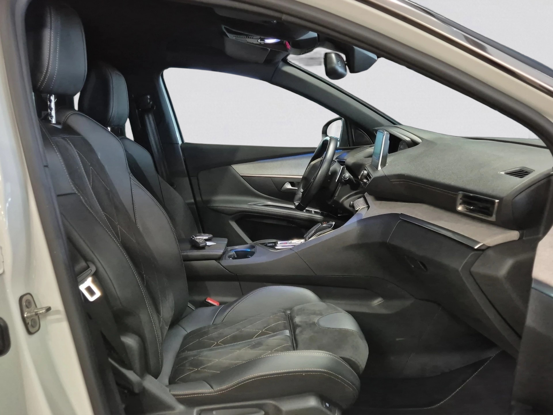 PEUGEOT 5008 2.0 BlueHDi GT EAT 7SEATS/7PLACES LEASING à partir de CHF 290.-/mois-image-16