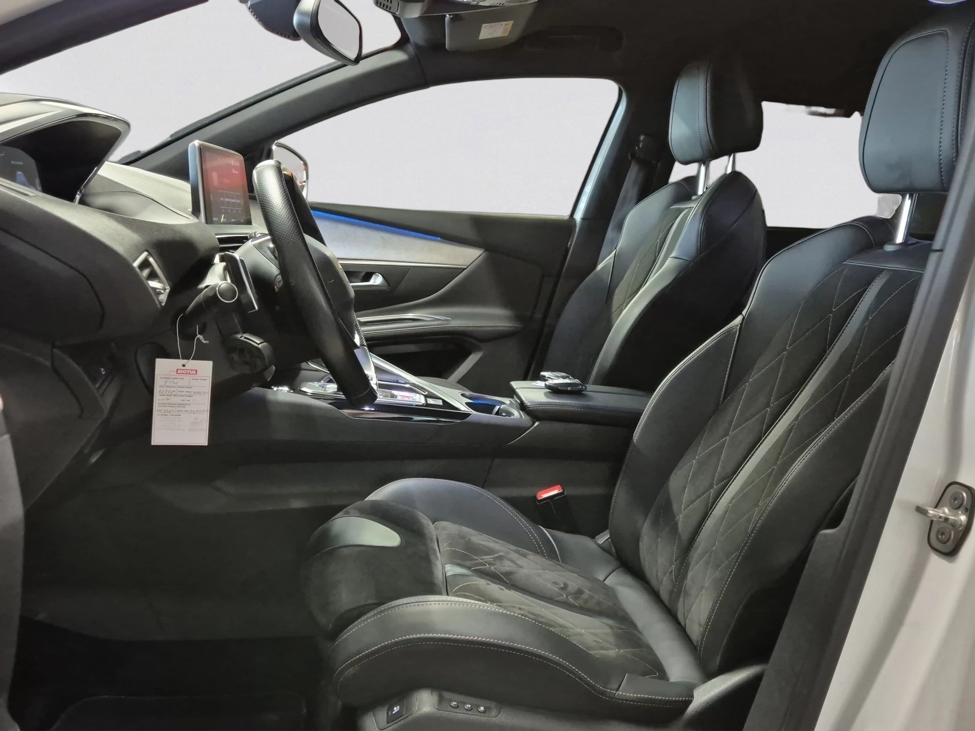 PEUGEOT 5008 2.0 BlueHDi GT EAT 7SEATS/7PLACES LEASING à partir de CHF 290.-/mois-image-7