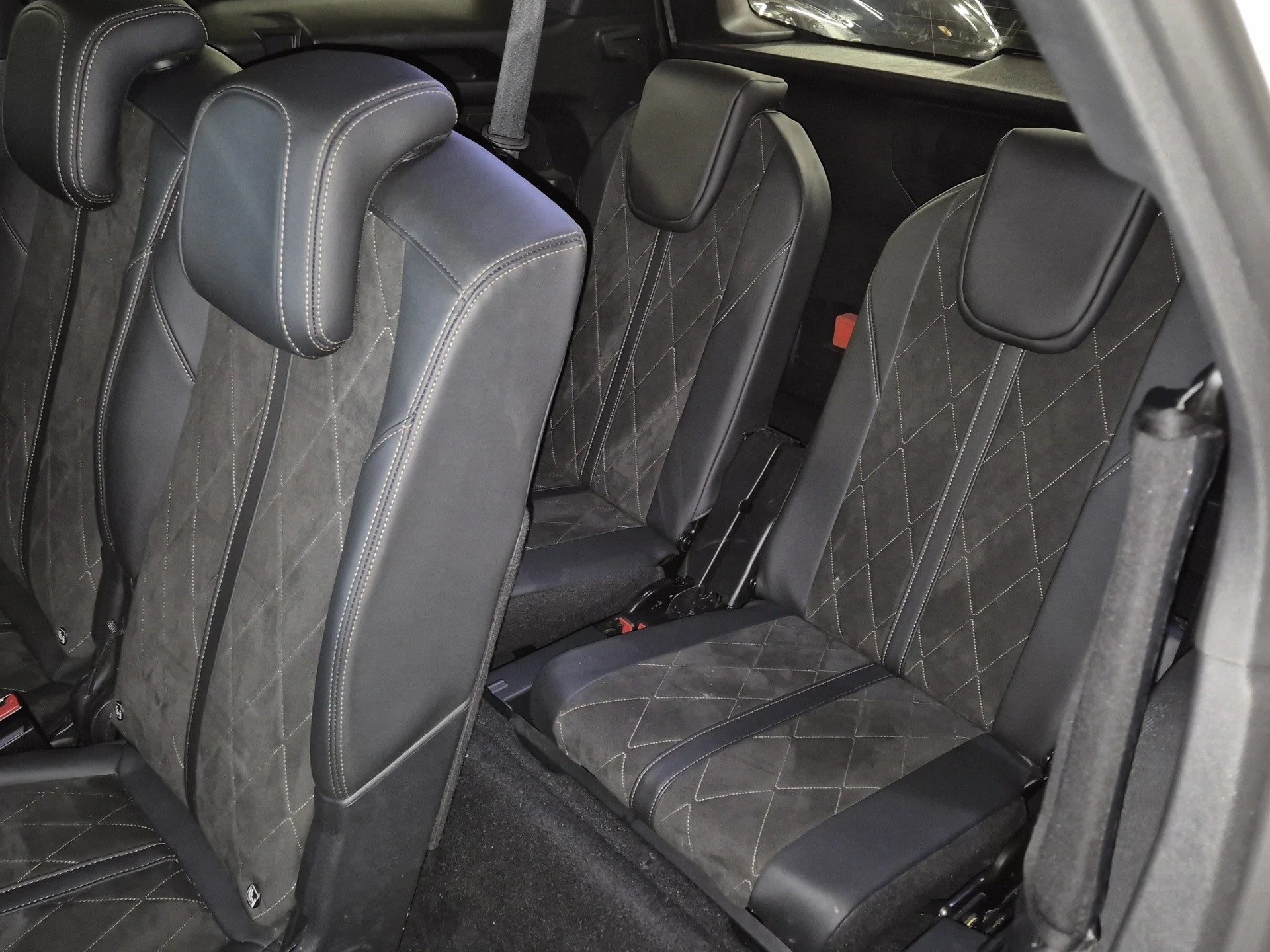 PEUGEOT 5008 2.0 BlueHDi GT EAT 7SEATS/7PLACES LEASING à partir de CHF 290.-/mois-image-17