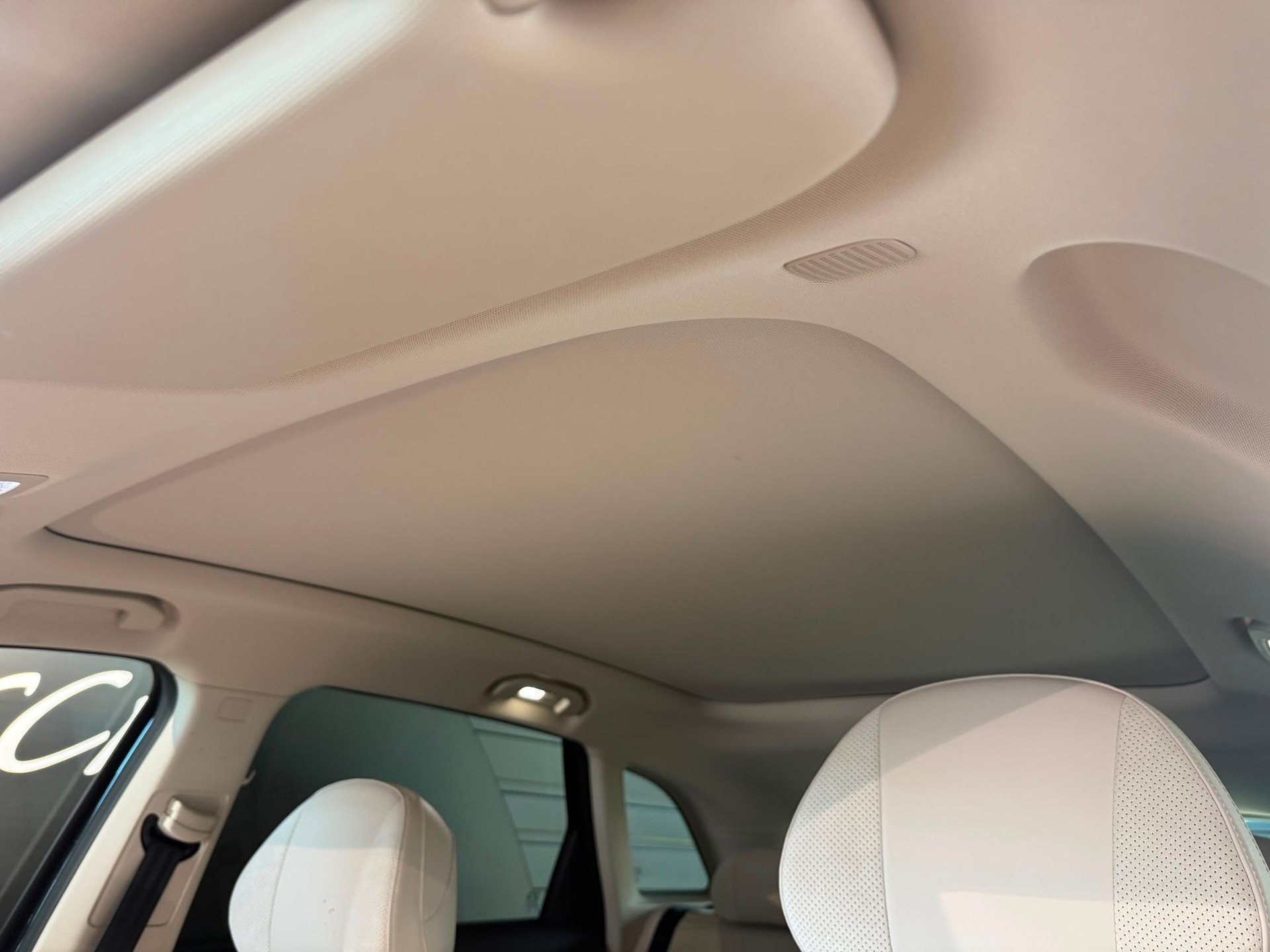 MG S6 EV 77kWh Luxury AWD-image-20