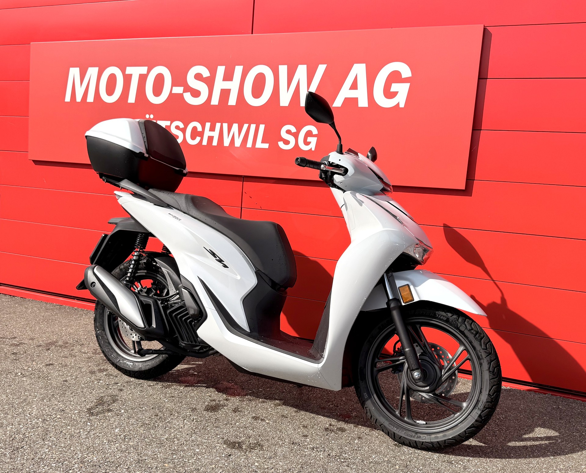 HONDA SH 125 Top Box-image-1