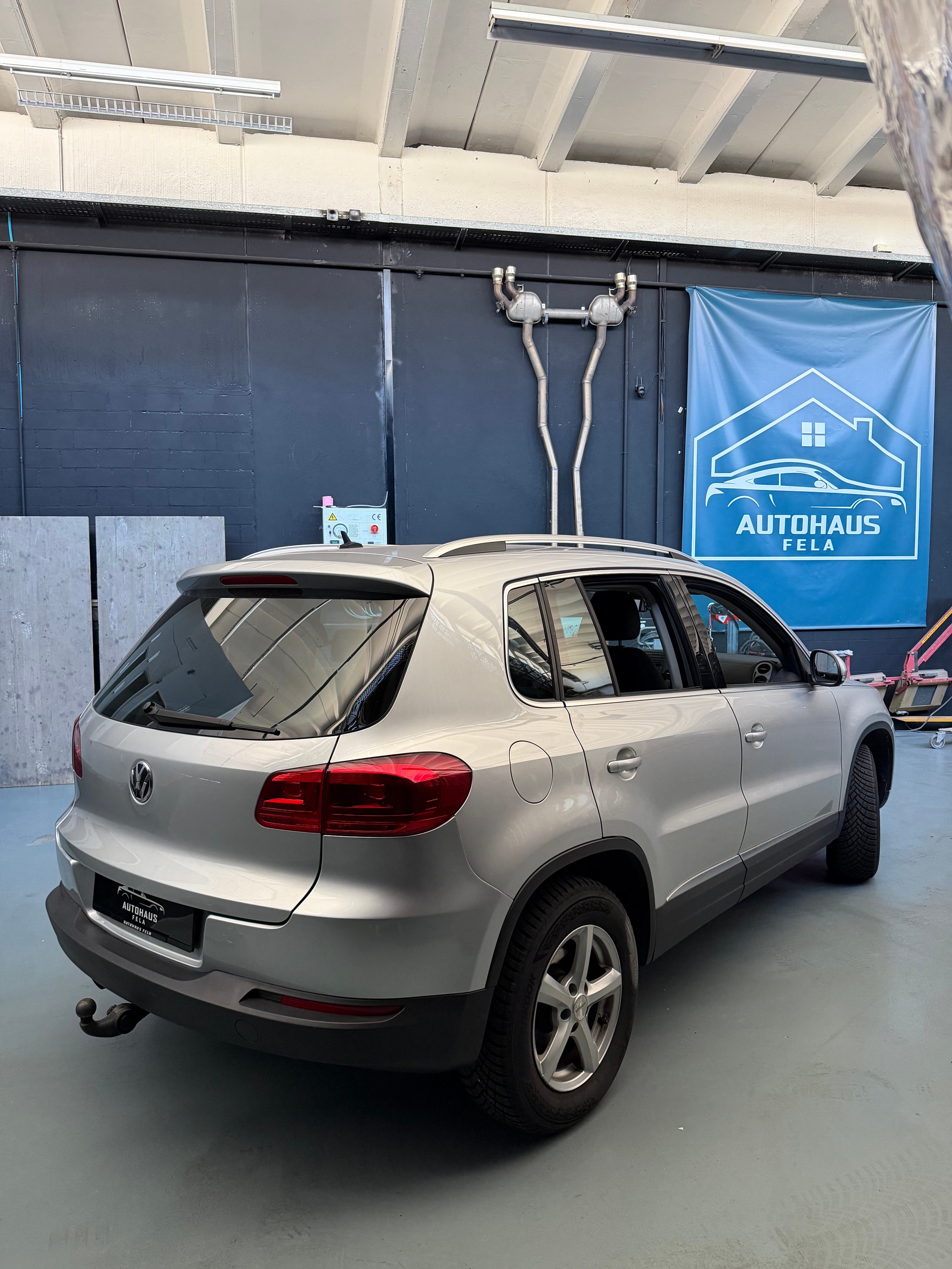 VW Tiguan 2.0 TDI BlueMotion Sport&Style 4Motion DSG-showroom-element-1