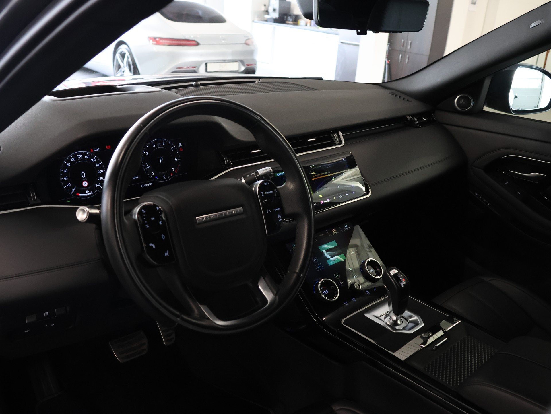 LAND ROVER Range Rover Evoque R-Dynamic P 300 HSE AT9-image-10