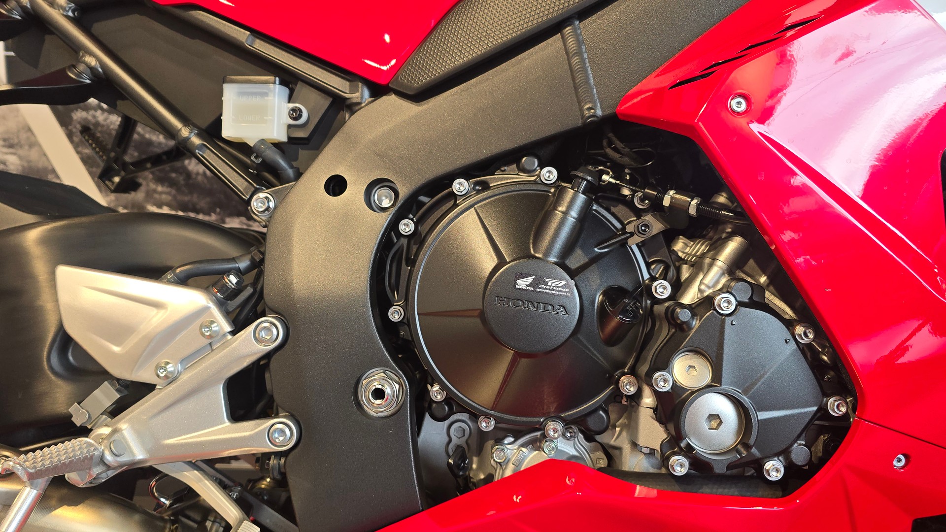 HONDA CBR 1000 RR-R Fireblade SP-image-7