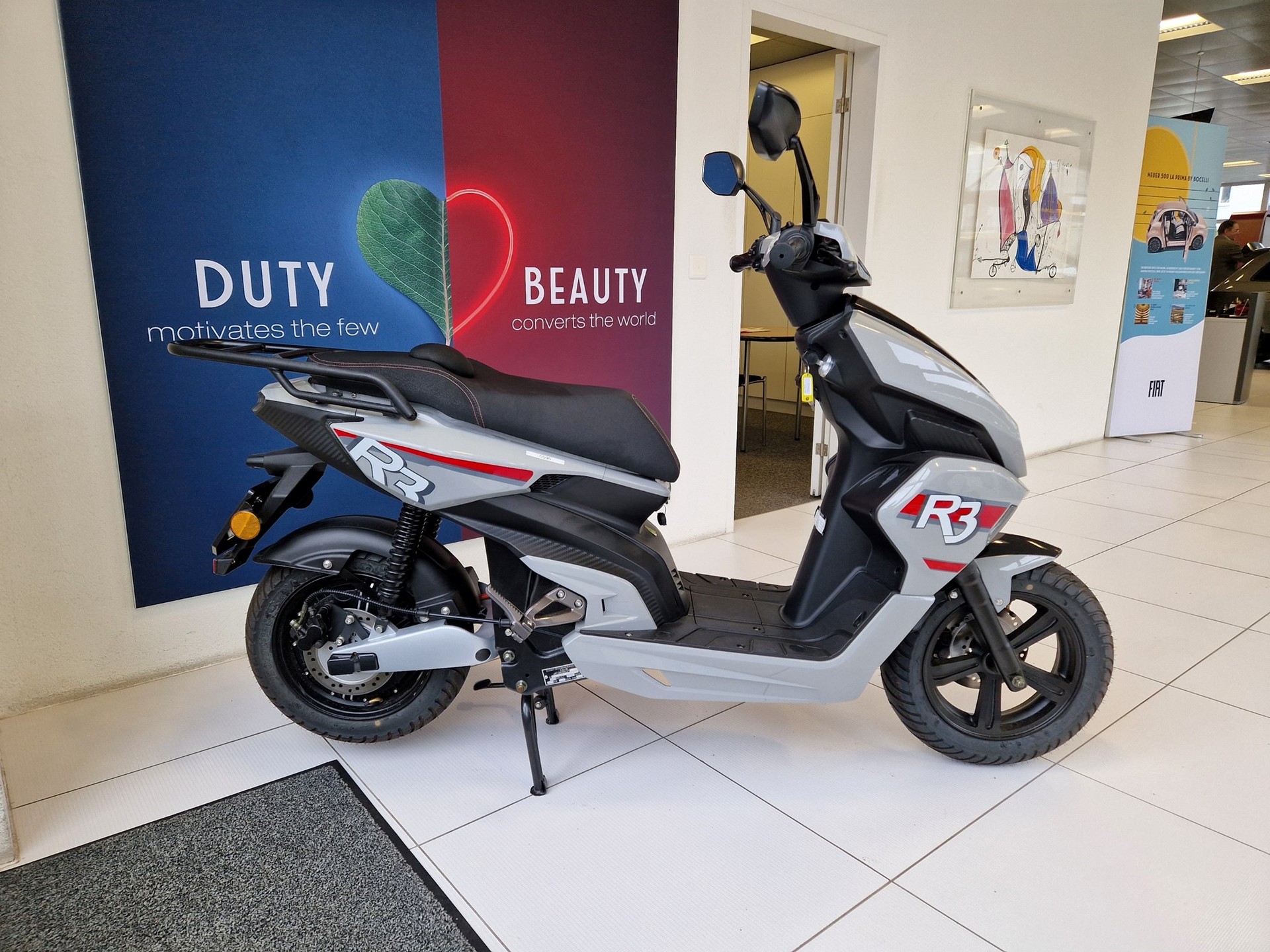 UGBEST UGB-R3 - Elektroroller - 45km/h