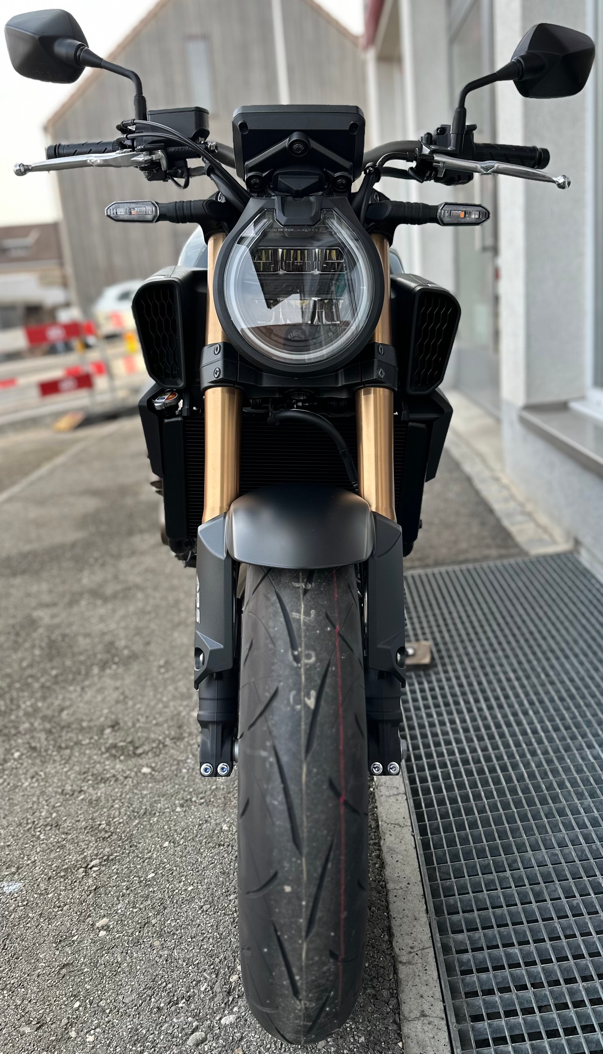 HONDA CB 650 R E-Clutch-image-1