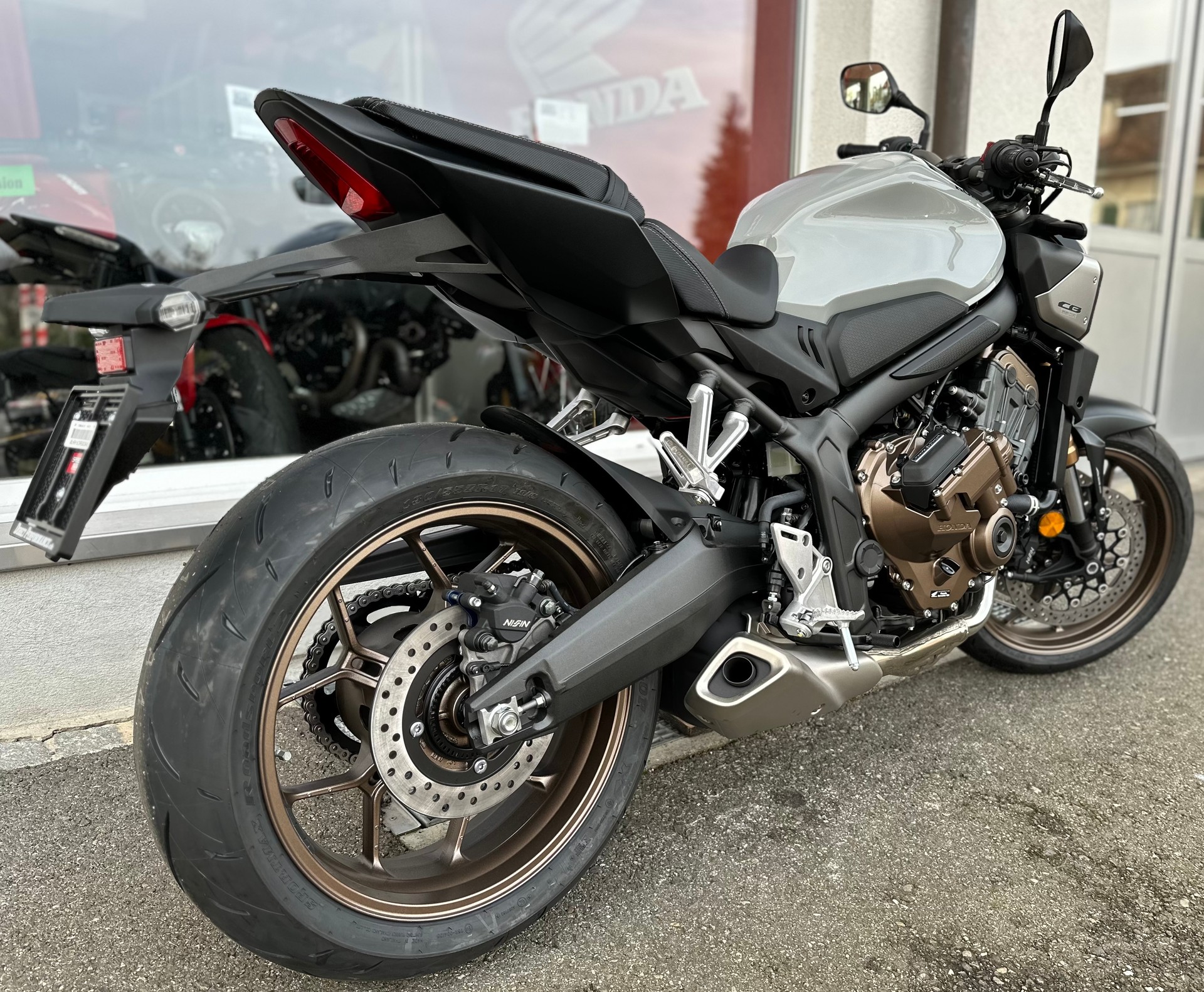 HONDA CB 650 R E-Clutch-image-3