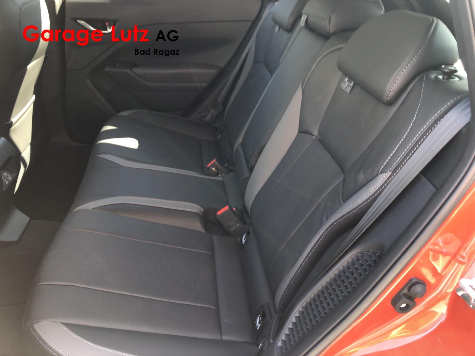 SUBARU Impreza 2.0i e-Boxer Luxury-image-8