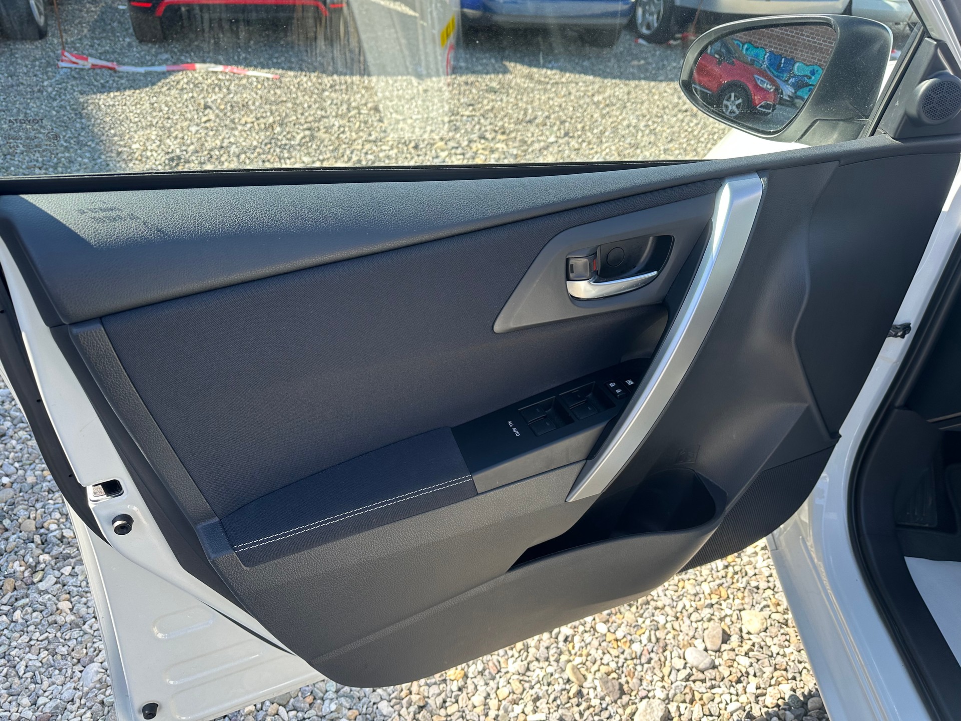 TOYOTA Auris Touring Sports 1.8 16V HSD Linea Trend-image-13