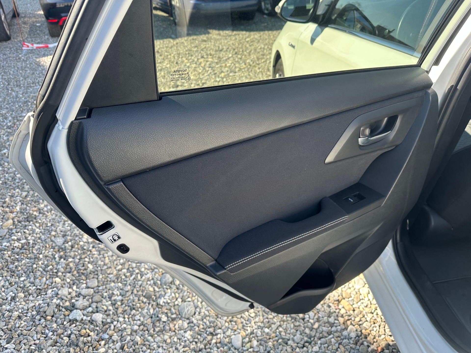 TOYOTA Auris Touring Sports 1.8 16V HSD Linea Trend-image-10