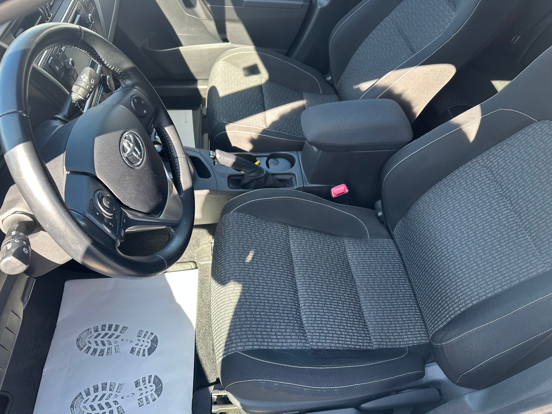 TOYOTA Auris Touring Sports 1.8 16V HSD Linea Trend-image-14