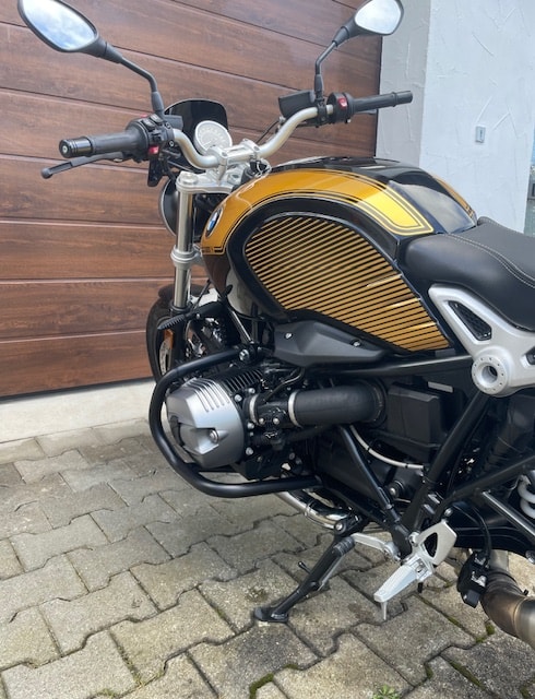 BMW R nineT Pure ABS-image-8