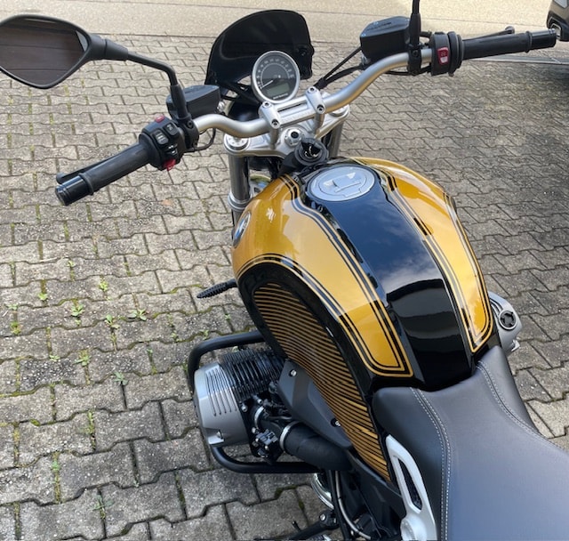 BMW R nineT Pure ABS-image-12