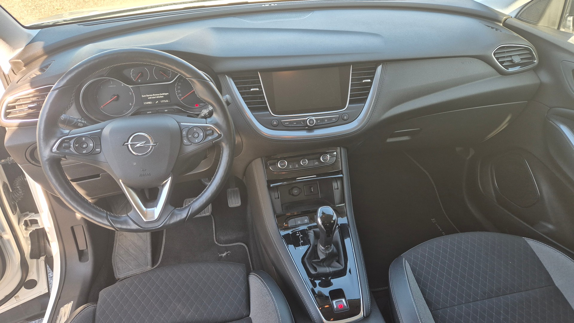 OPEL Grandland X 1.6CDTi Excellence Automatik-image-9