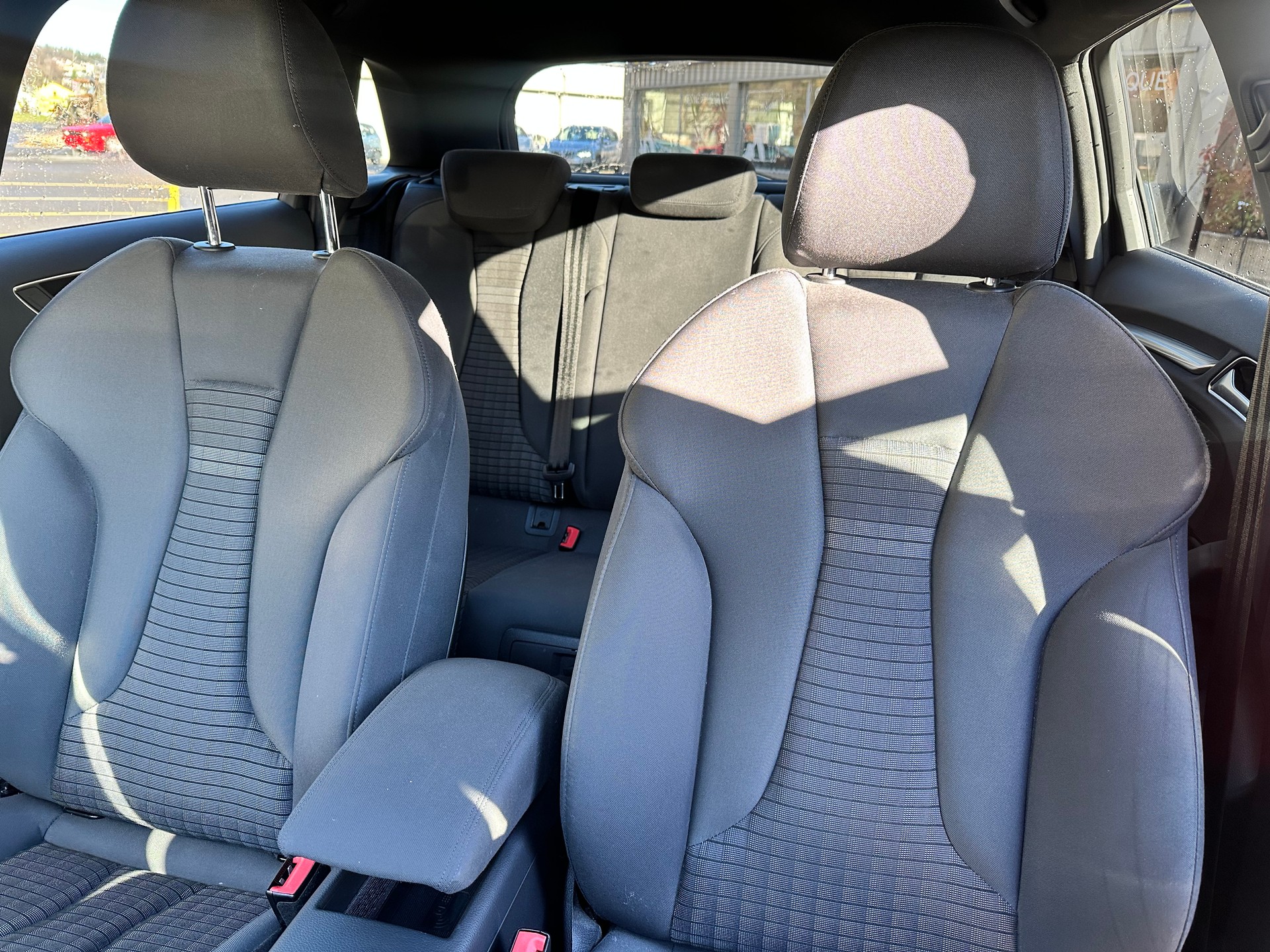 AUDI A3 Sportback 1.4 e-tron Ambition S-tronic-image-13