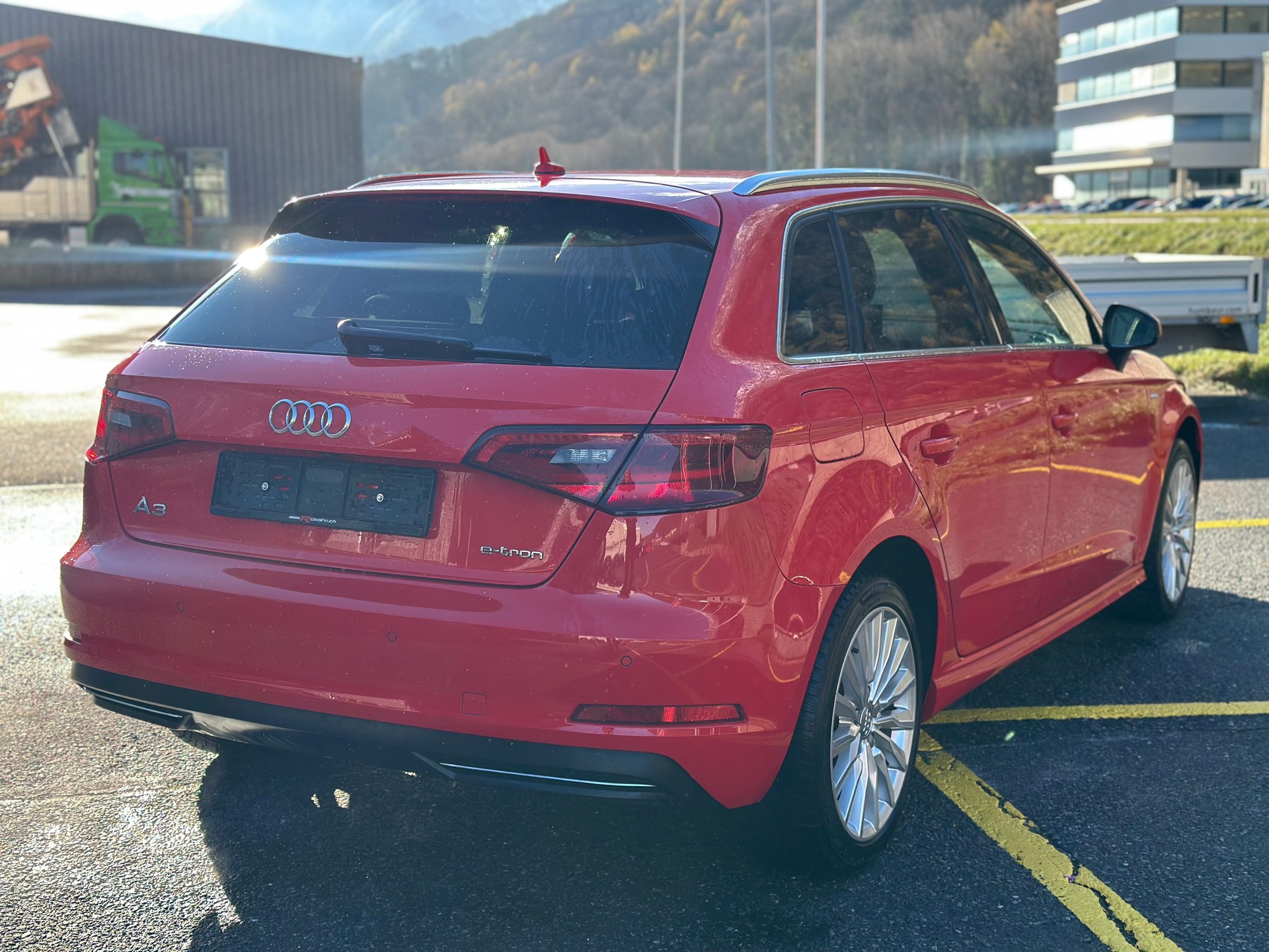 AUDI A3 Sportback 1.4 e-tron Ambition S-tronic-image-4