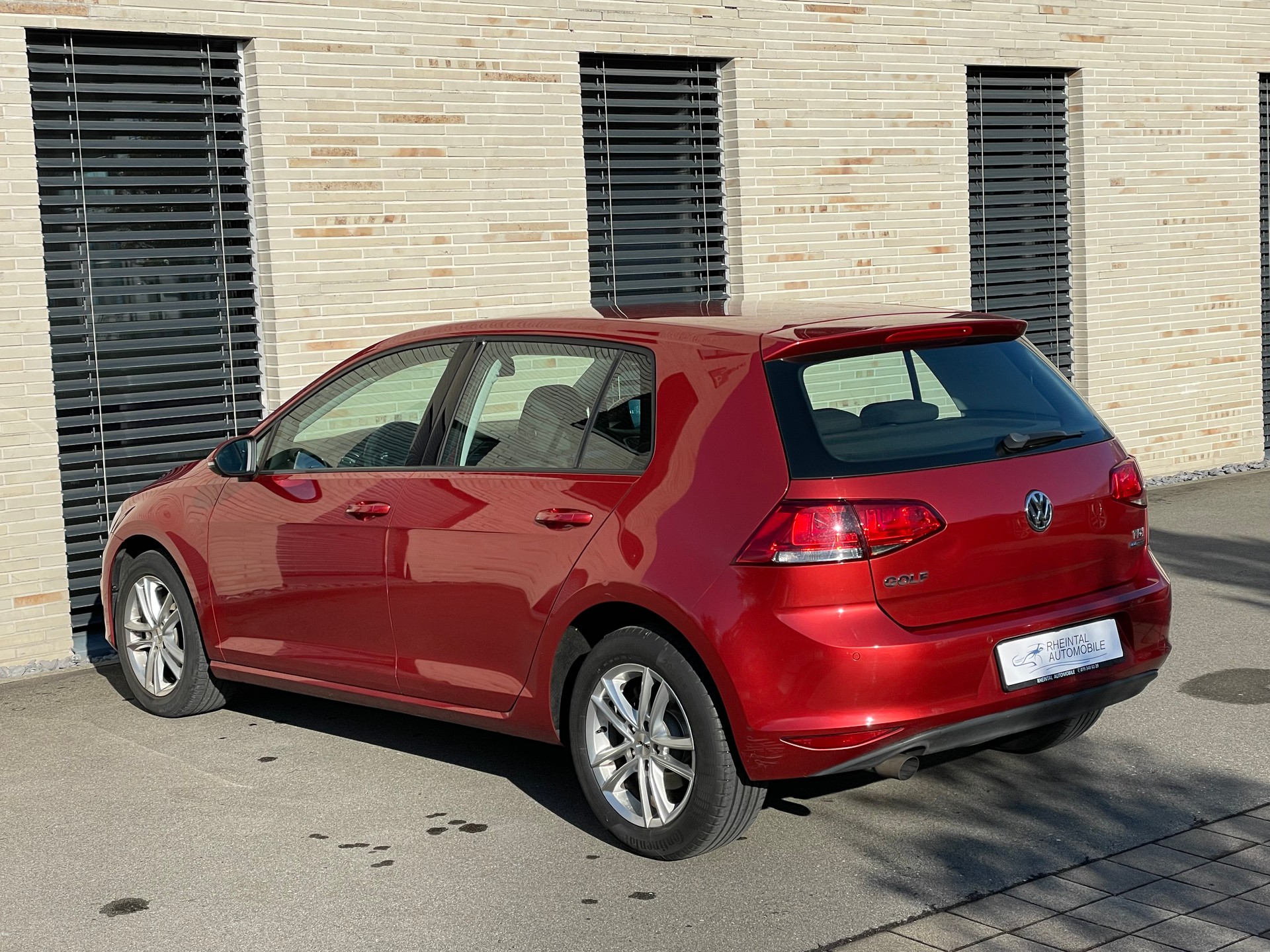 VW GOLF-image-10