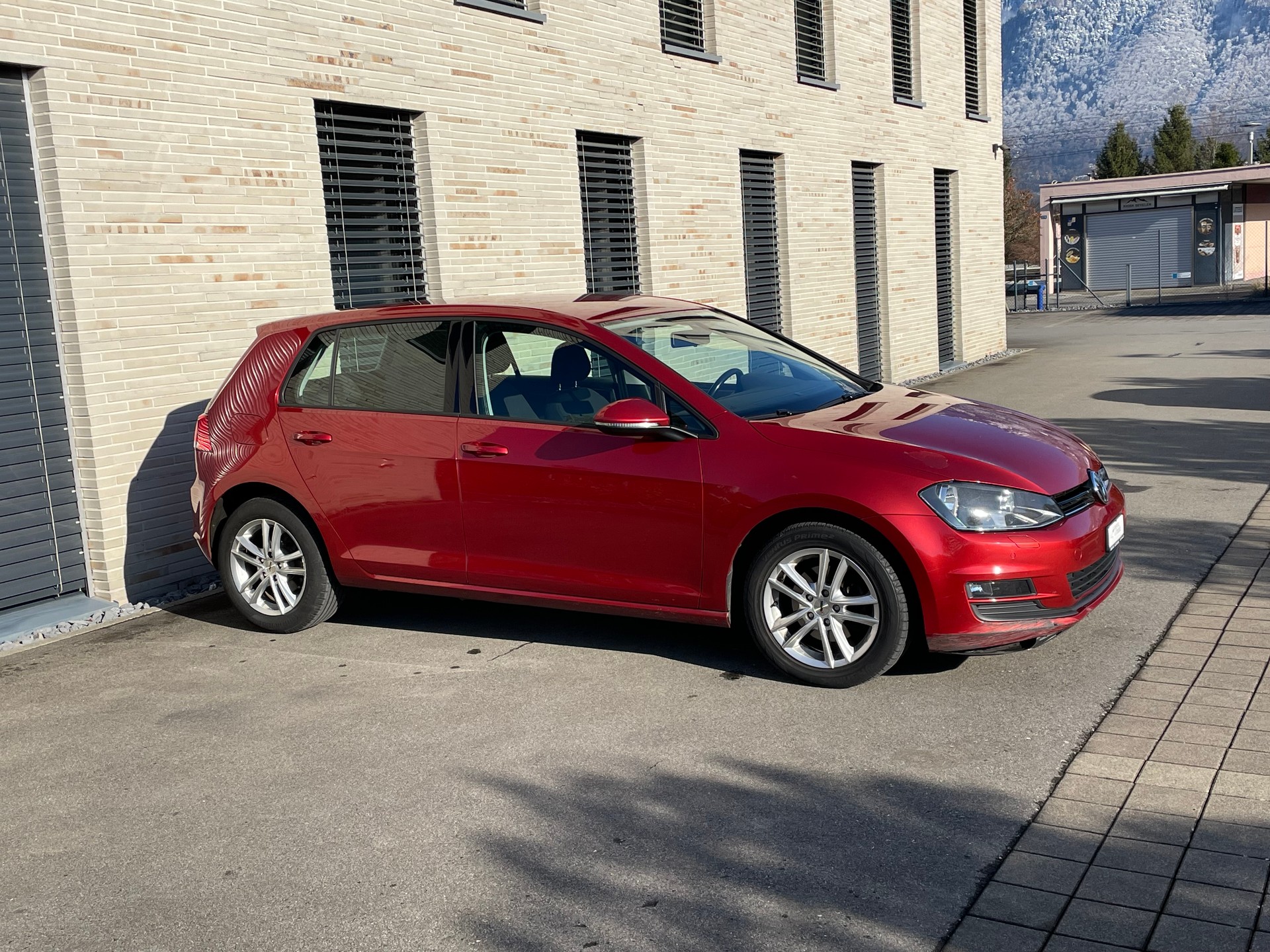 VW GOLF-image-6