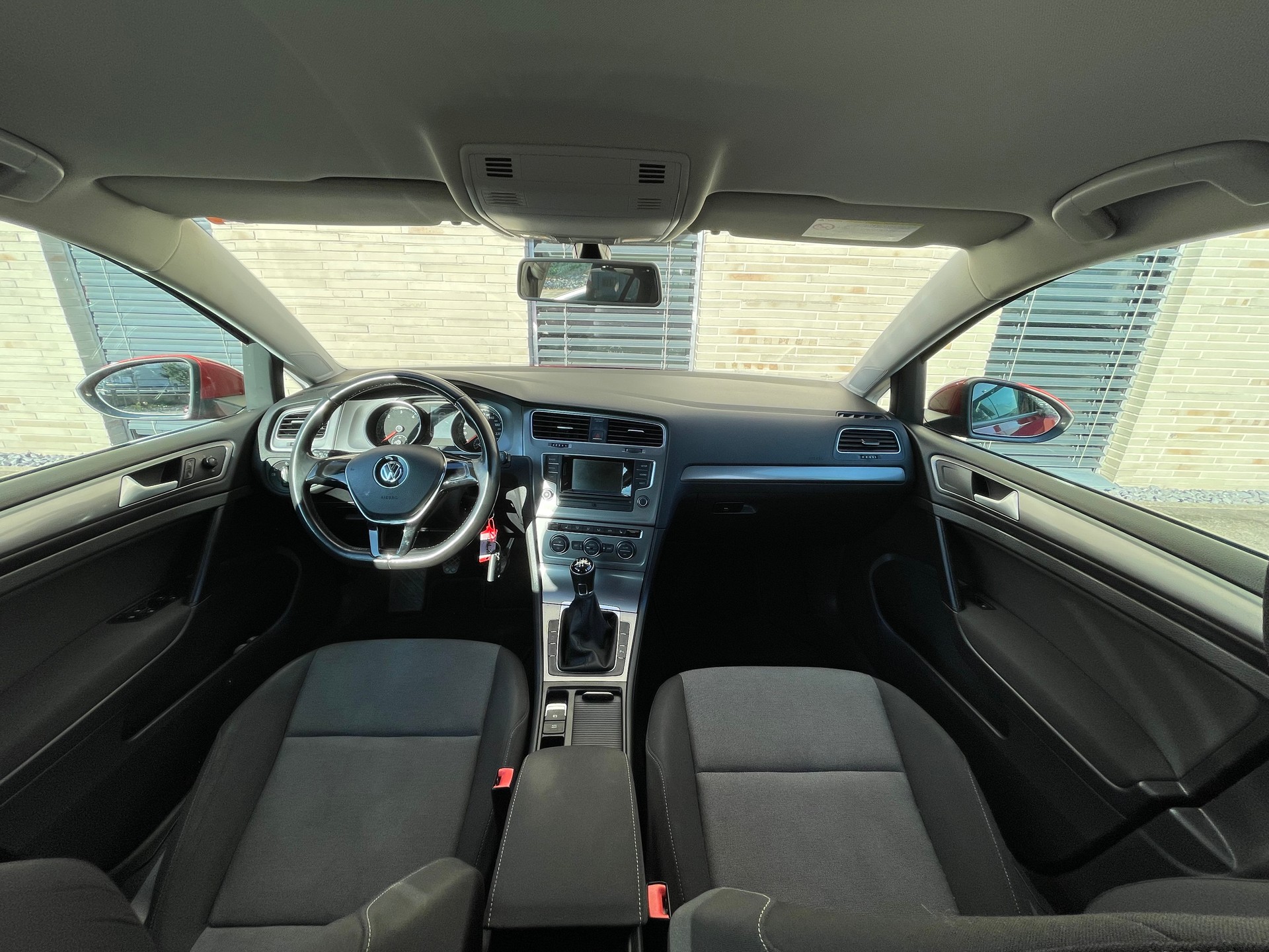VW GOLF-image-15