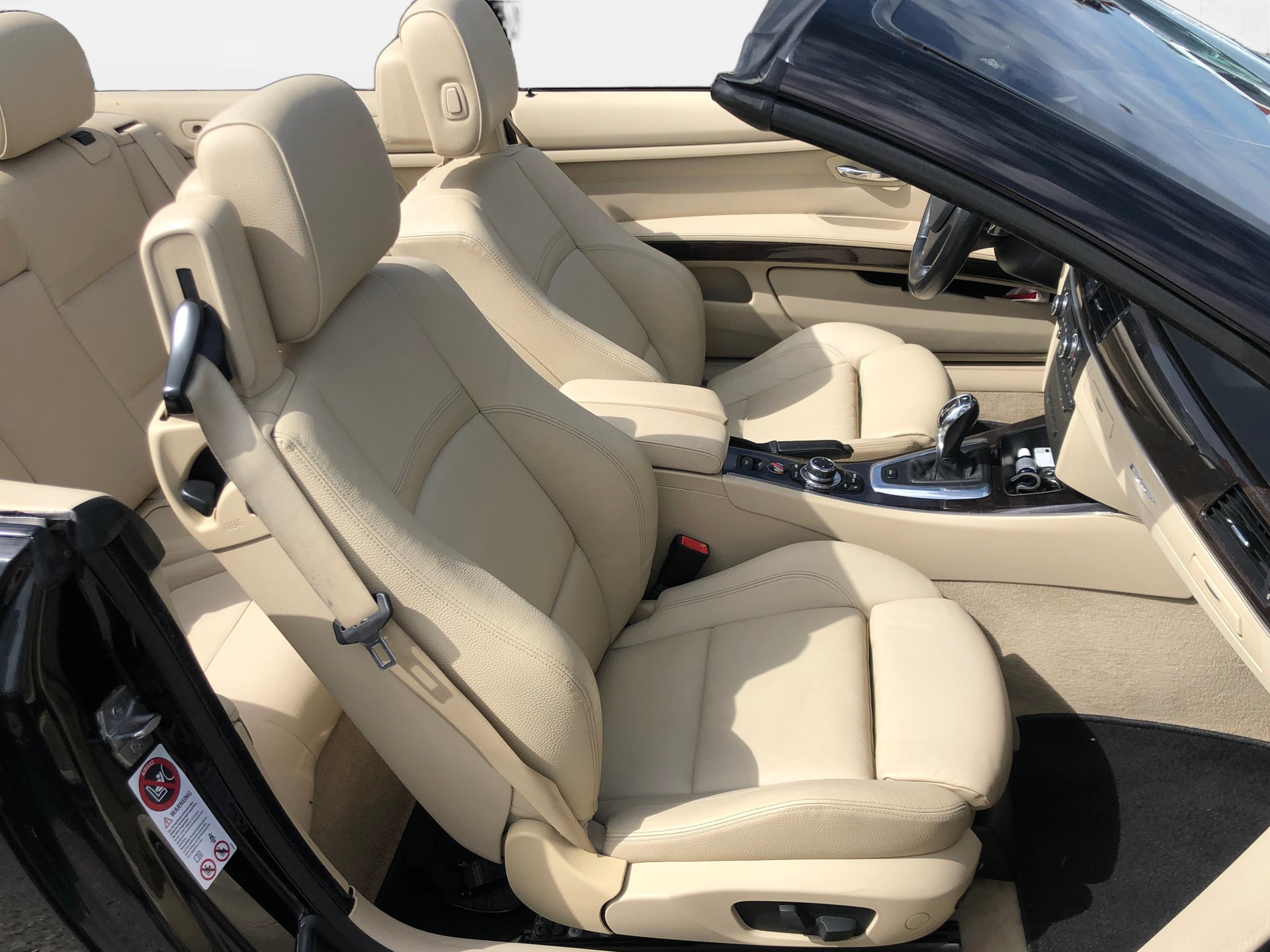 BMW 335i Cabriolet DSG-image-12