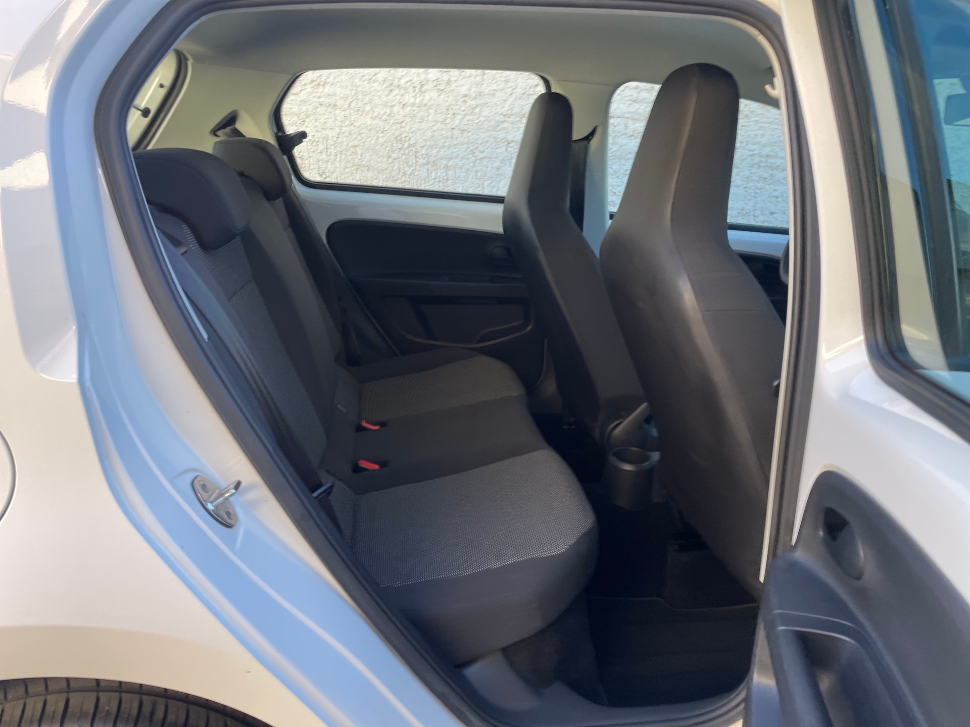 VW Up 1.0 BMT move up-image-14