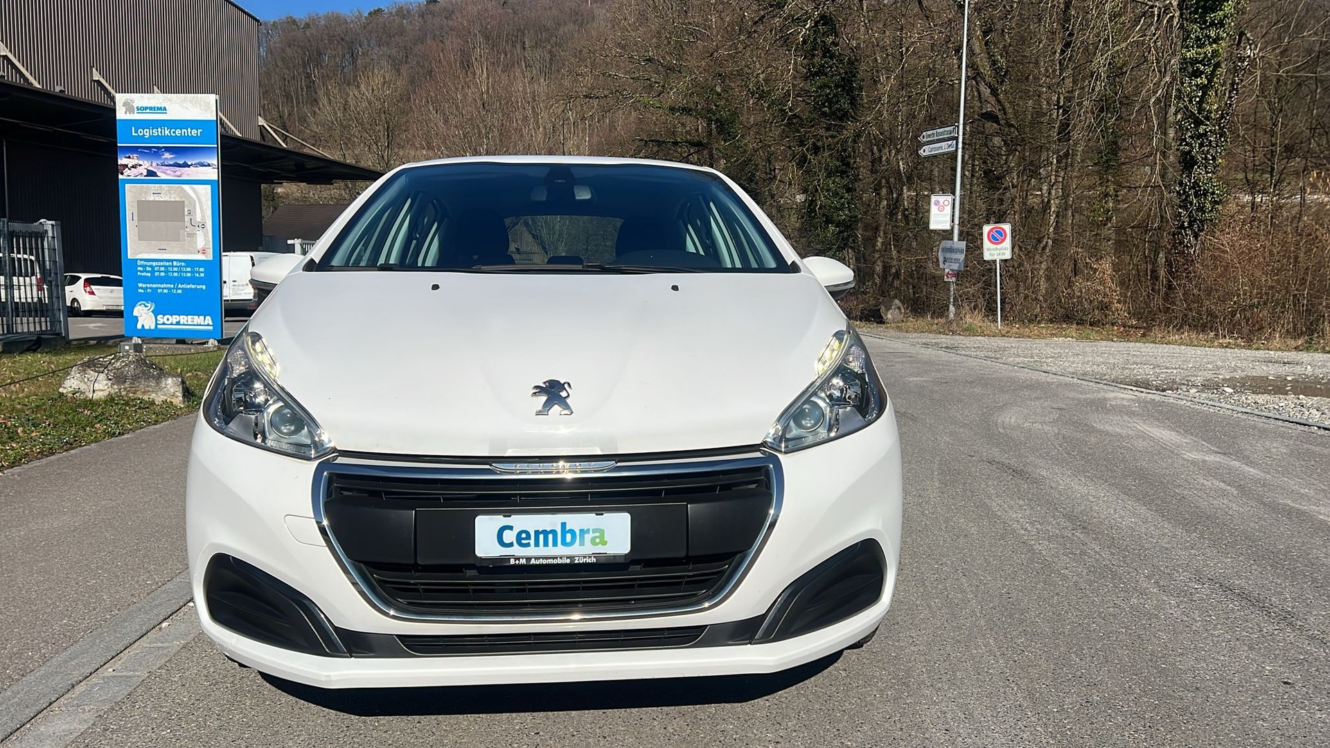 PEUGEOT 208 1.2 e-VTI Style EGS5-showroom-element-1