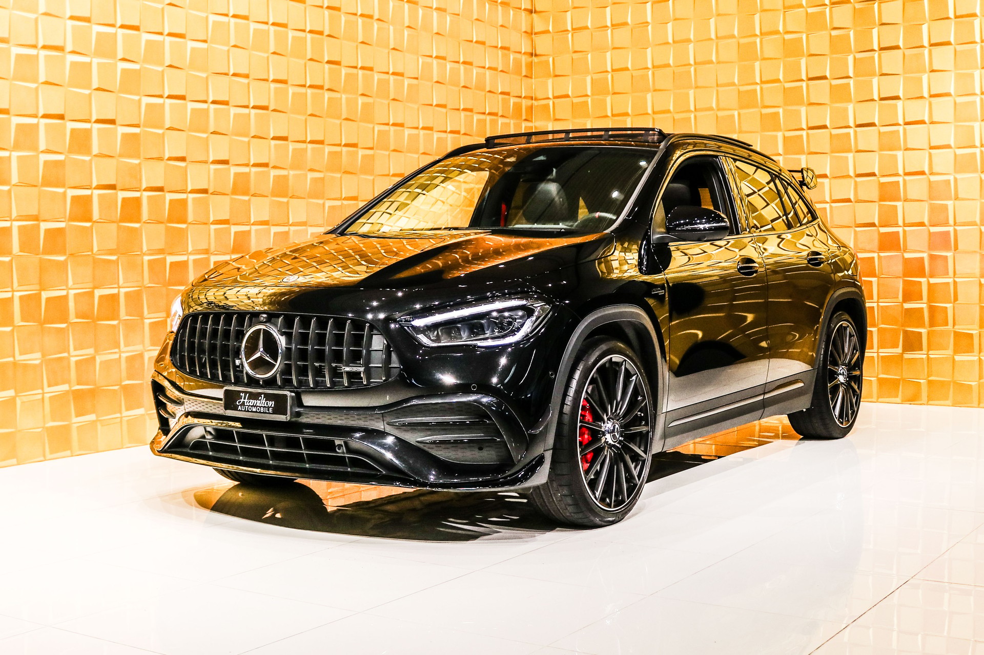 MERCEDES-BENZ GLA 35 AMG 8G-Speedshift DCT 4Matic-showroom-element-3