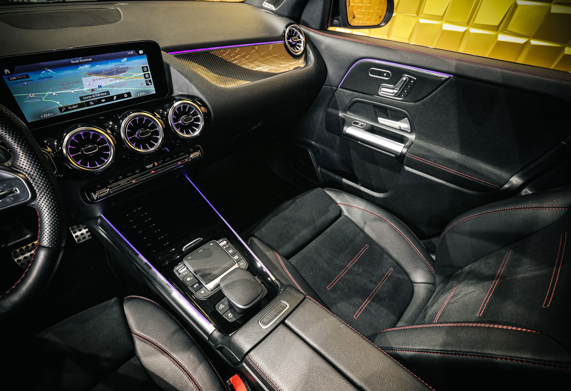 MERCEDES-BENZ GLA 35 AMG 8G-Speedshift DCT 4Matic-image-17