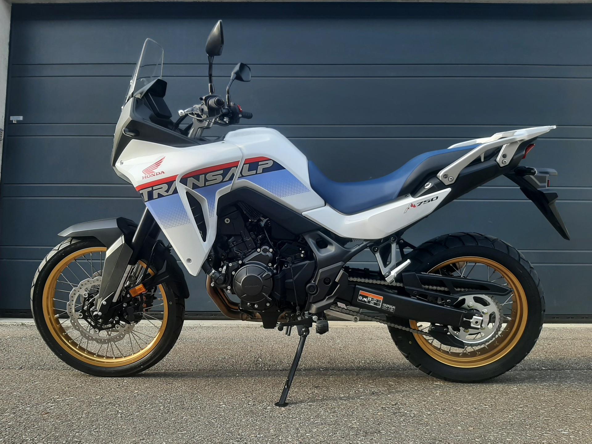 HONDA XL 750 Transalp-image-1