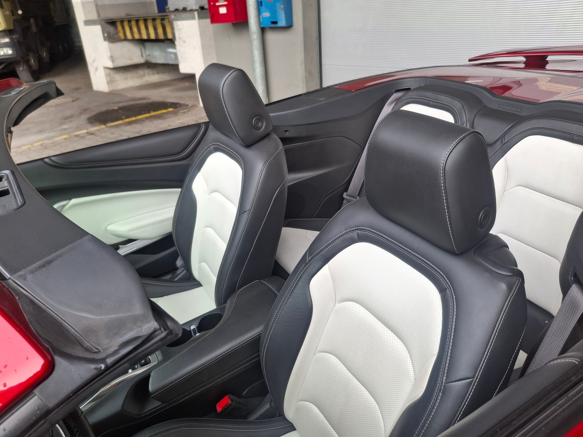 CHEVROLET Camaro 6.2 Convertible Automatic-image-10