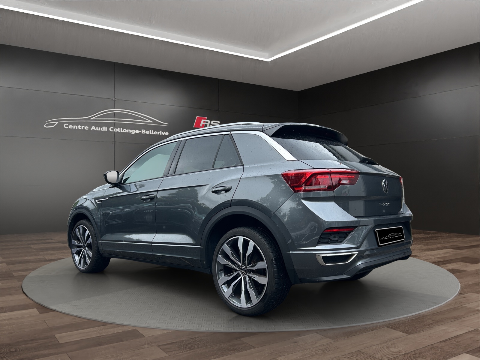 VW T-Roc 2.0 TSI Sport Selection DSG 4Motion-showroom-element-3