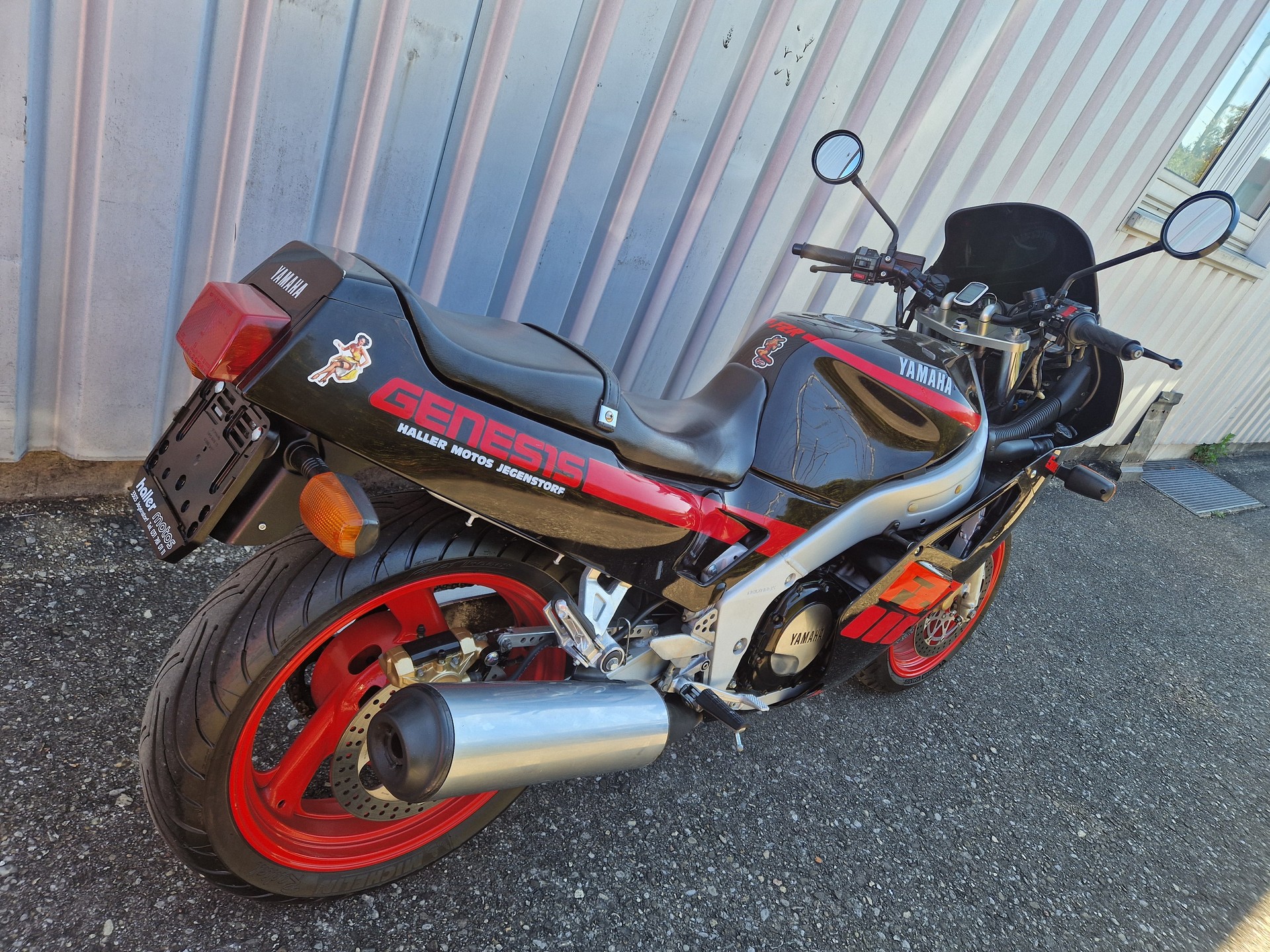 YAMAHA FZR 1000 KUNDENAUFTRAG-showroom-element-3
