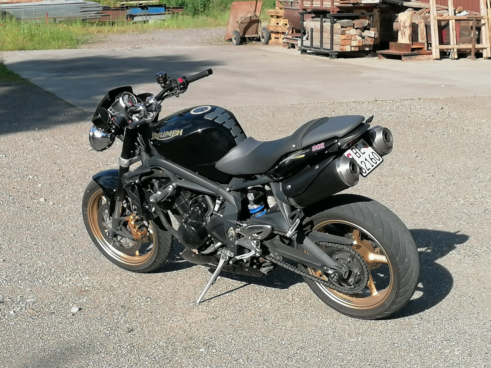 TRIUMPH Street Triple R 675-image-2