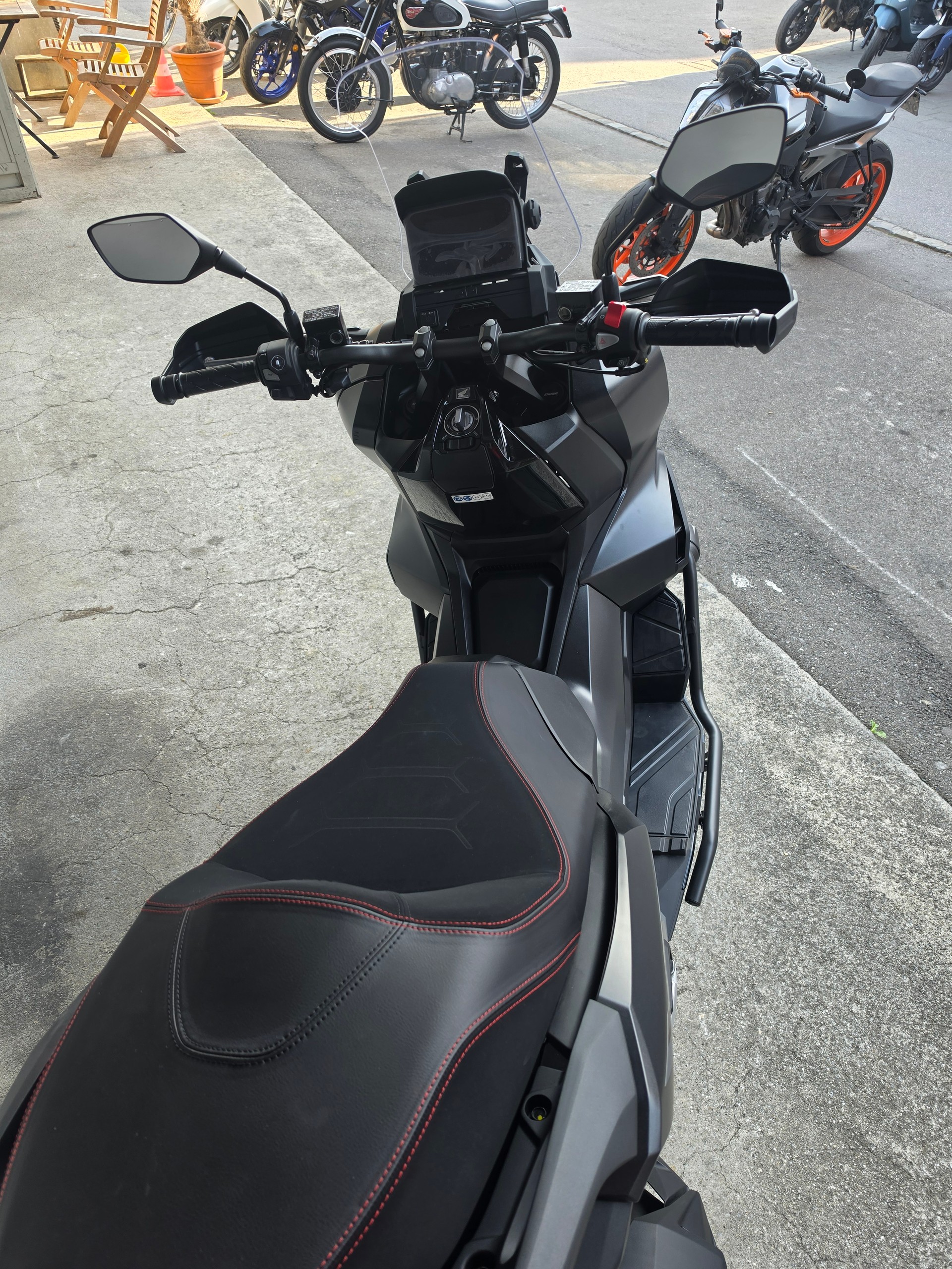 HONDA ADV 350-image-3