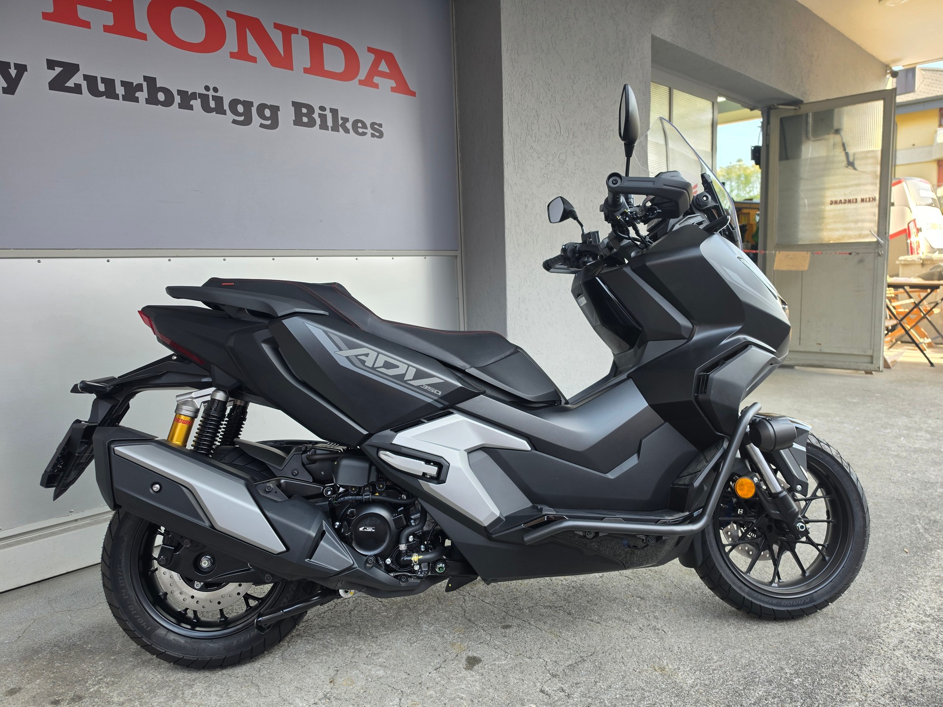 HONDA ADV 350-image-1