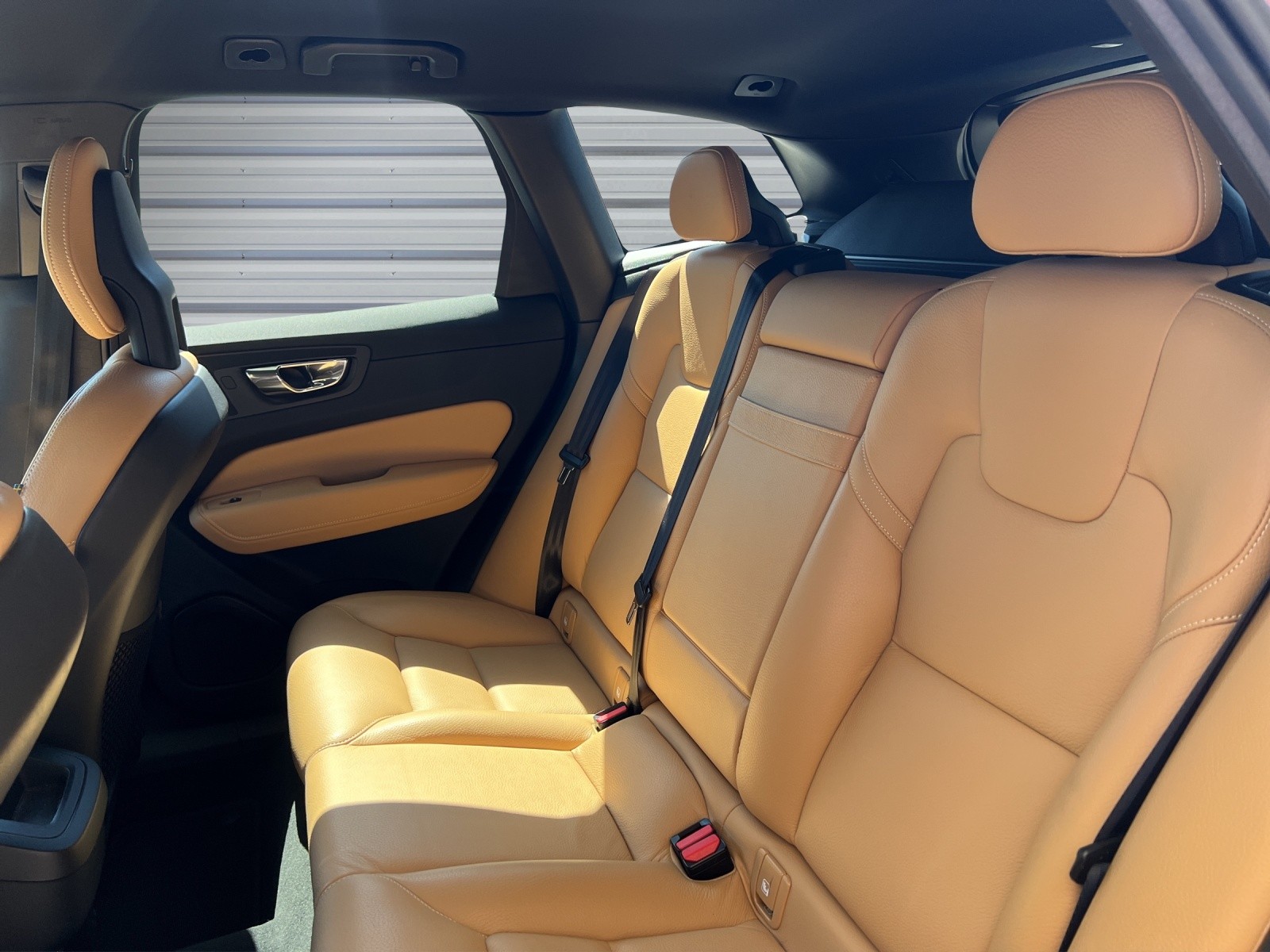 VOLVO XC60 D4 AWD Inscription Geartronic-image-12