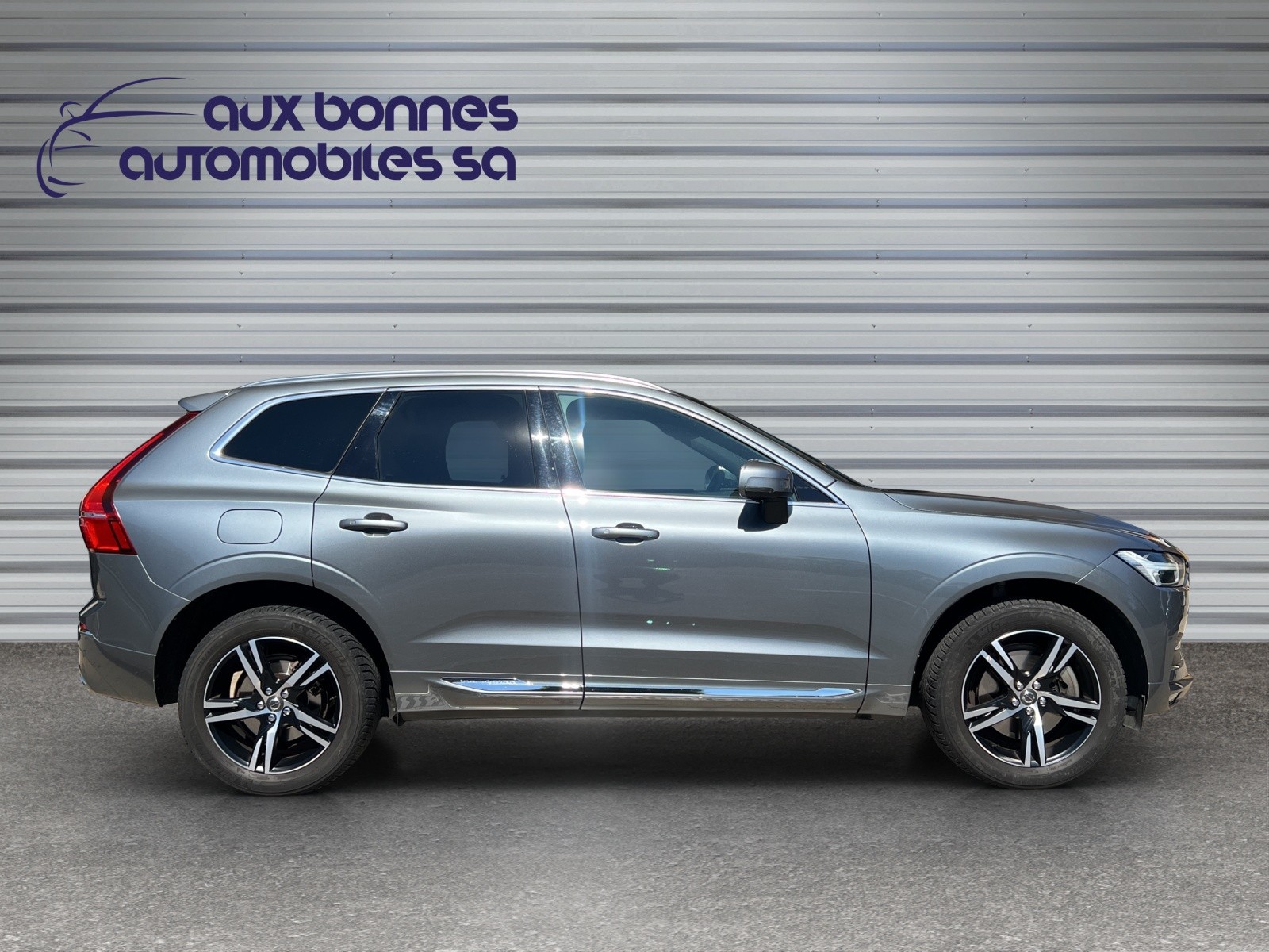 VOLVO XC60 D4 AWD Inscription Geartronic-image-5