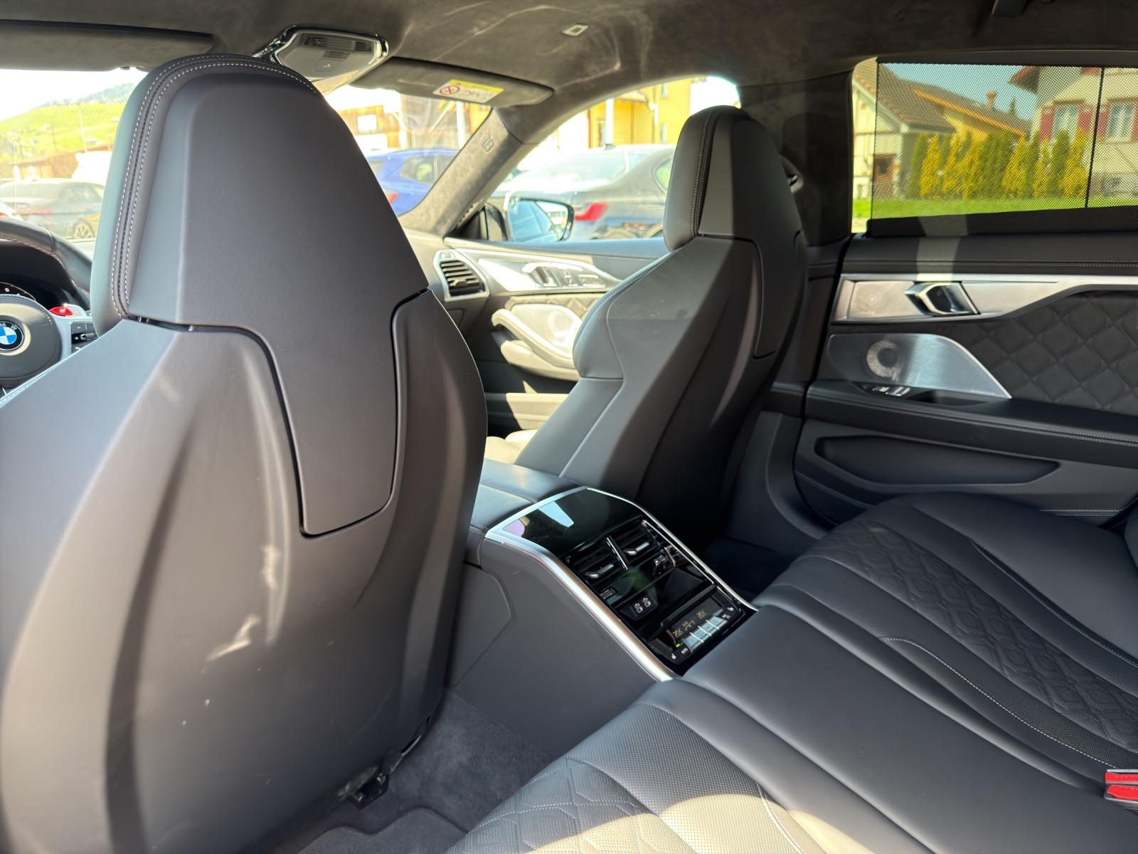 BMW M8 xDrive M Competition Gran Coupé-image-18
